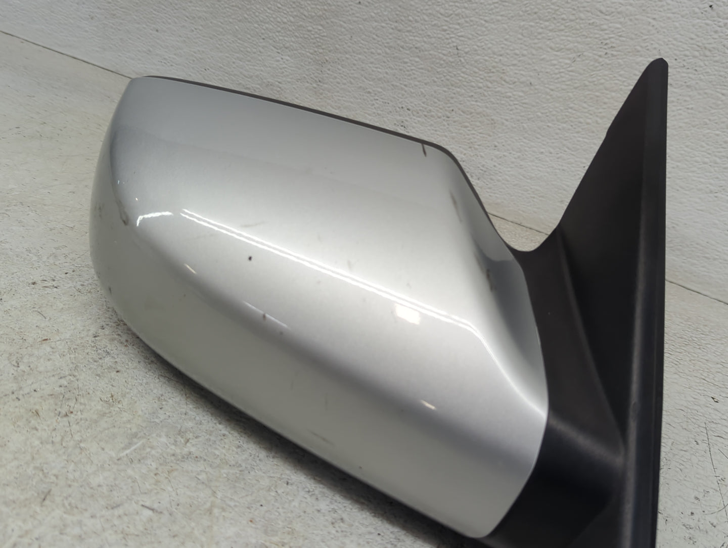 2007-2012 Nissan Altima Passenger Side View Mirror - Right Door Mirror OEM Used - Oemusedautoparts1.com