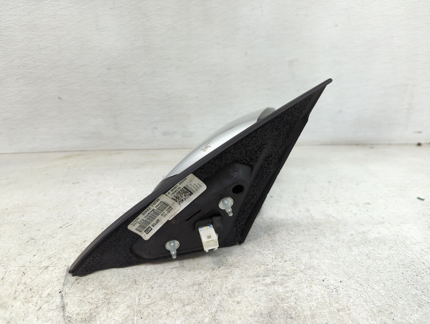 2007-2012 Nissan Altima Passenger Side View Mirror - Right Door Mirror OEM Used - Oemusedautoparts1.com