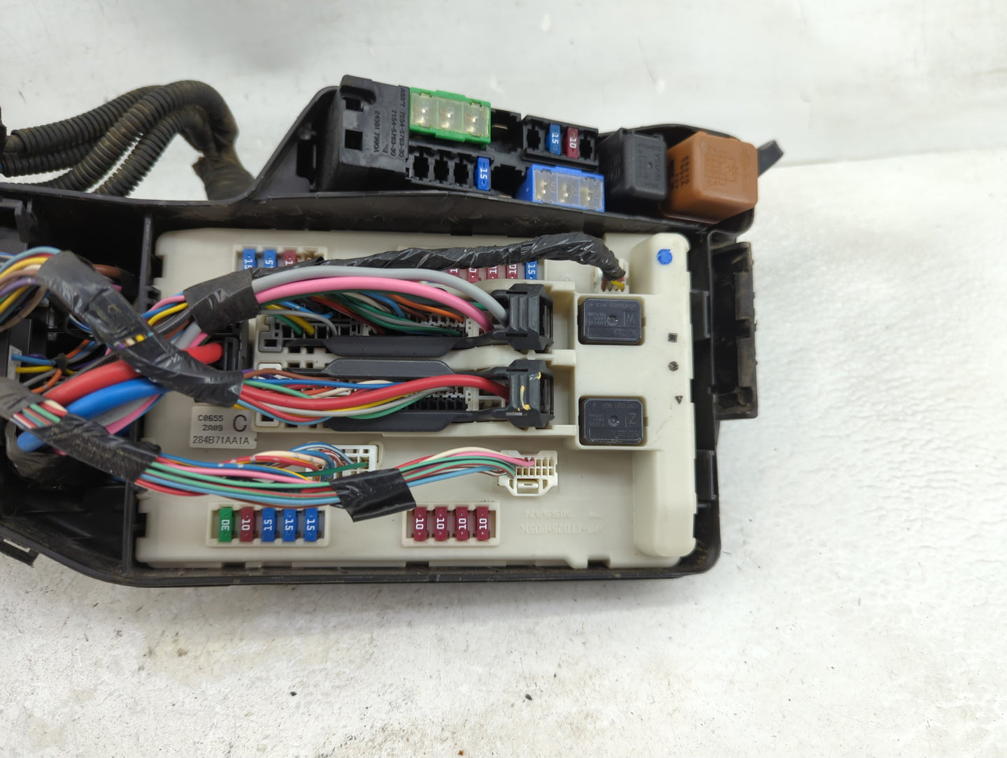 2011-2013 Nissan Altima Fusebox Fuse Box Panel Relay Module P/N:284B71AA1A 7154-9164-30 Fits Fits 2011 2012 2013 OEM Used Au