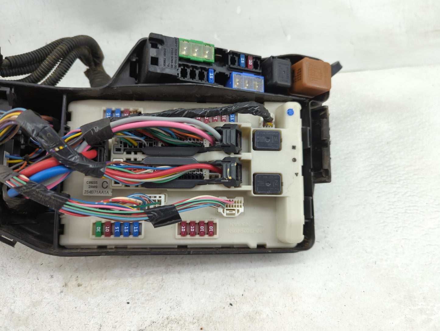 2011-2013 Nissan Altima Fusebox Fuse Box Panel Relay Module P/N:284B71AA1A 7154-9164-30 Fits Fits 2011 2012 2013 OEM Used Au