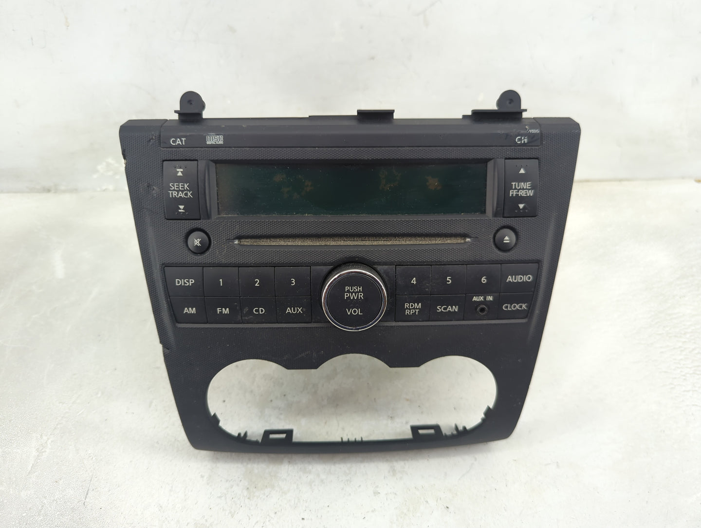 2010-2012 Nissan Altima Radio AM FM Cd Player Receiver Replacement P/N:28185 ZX11A Fits Fits 2010 2011 2012 OEM Used Auto Pa