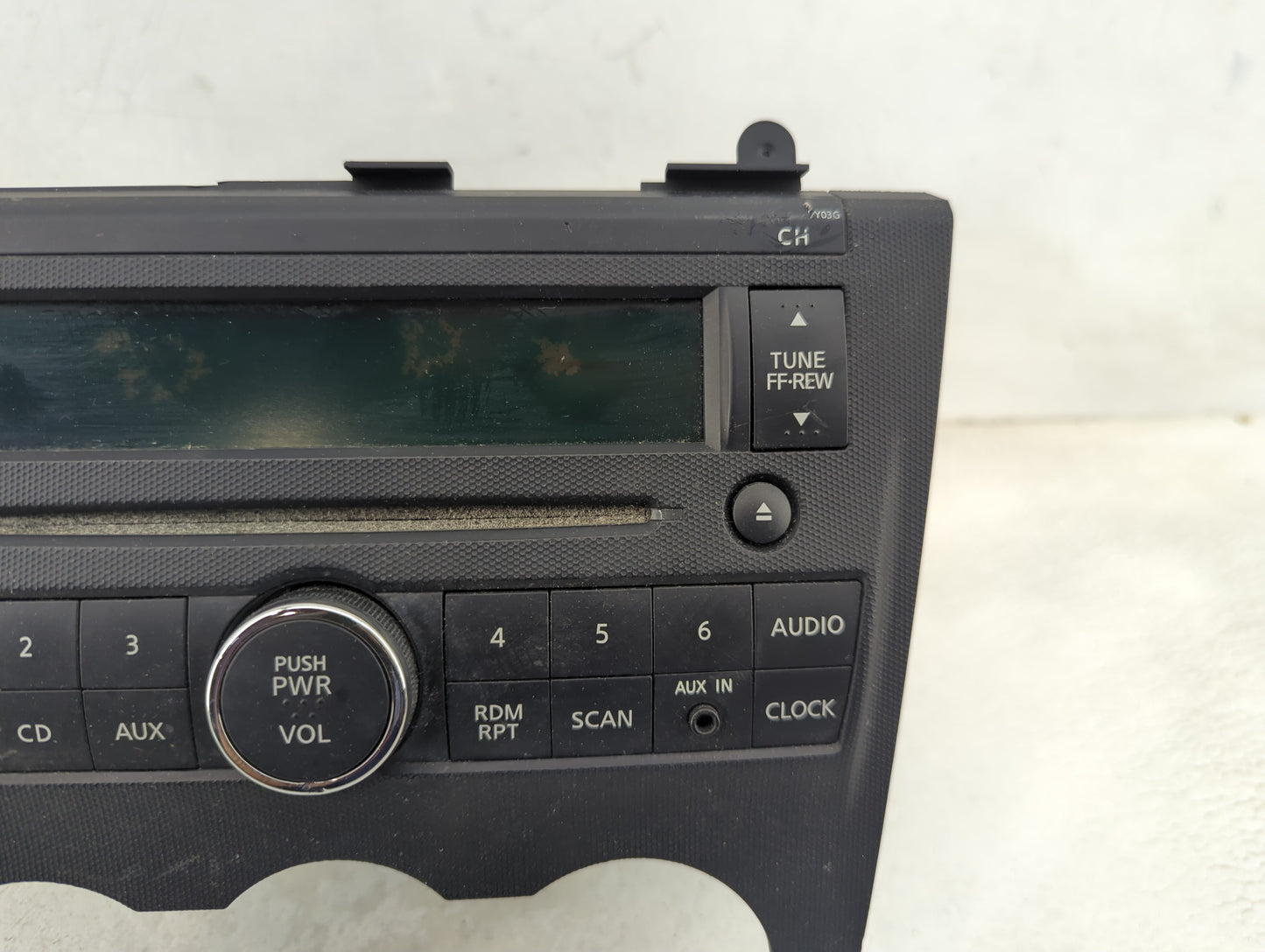 2010-2012 Nissan Altima Radio AM FM Cd Player Receiver Replacement P/N:28185 ZX11A Fits Fits 2010 2011 2012 OEM Used Auto Pa