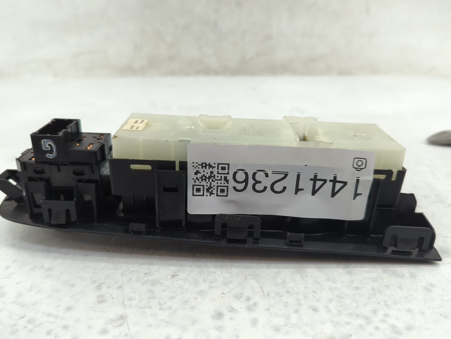 2007-2012 Nissan Altima Master Power Window Switch Replacement Driver Side Left P/N:25401 ZN50C Fits OEM Used Auto Parts - O