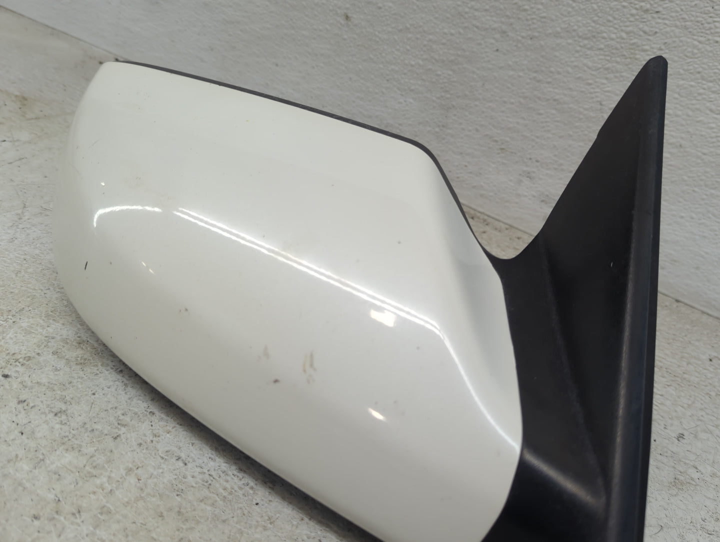 2007-2012 Nissan Altima Passenger Side View Mirror - Right Door Mirror OEM Used - Oemusedautoparts1.com