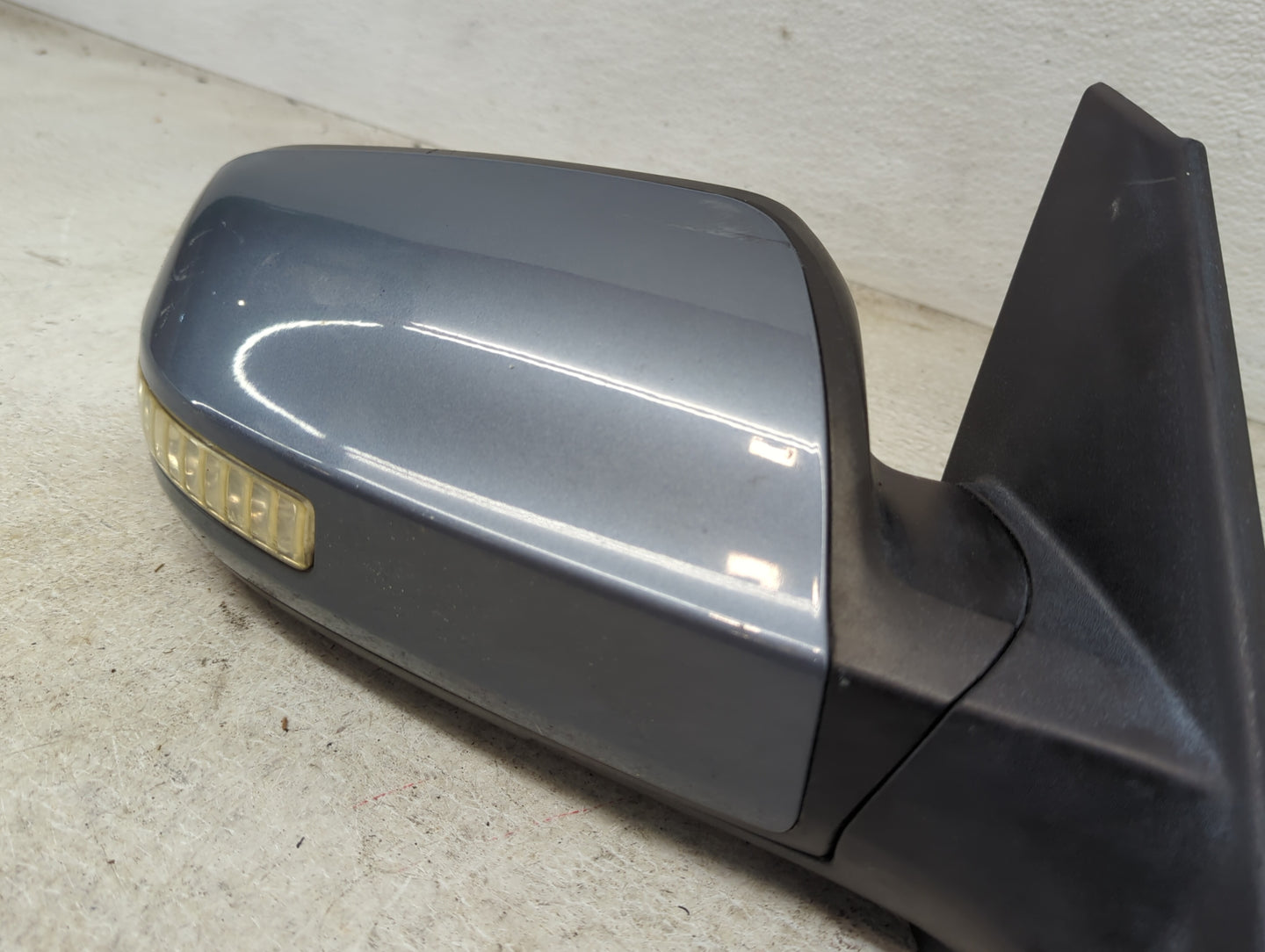 2008-2013 Nissan Altima Passenger Side View Mirror - Right Door Mirror OEM Used - Oemusedautoparts1.com