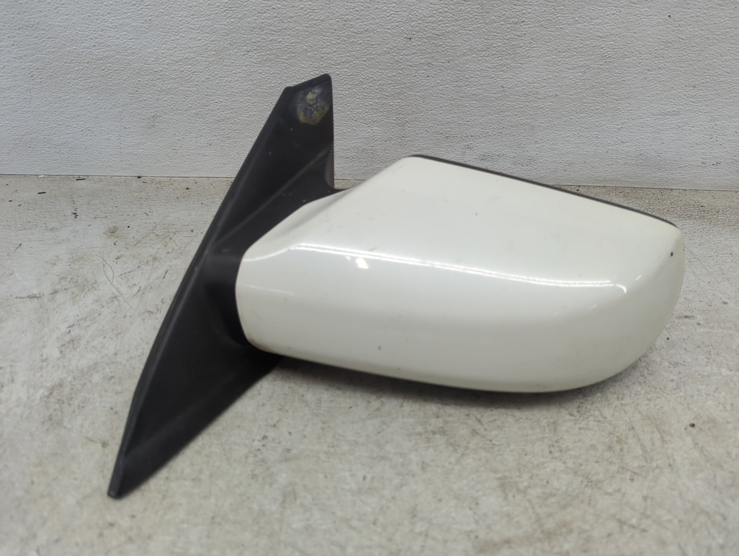 2008-2013 Nissan Altima Driver Side View Mirror - Left Door Mirror OEM Used - Oemusedautoparts1.com