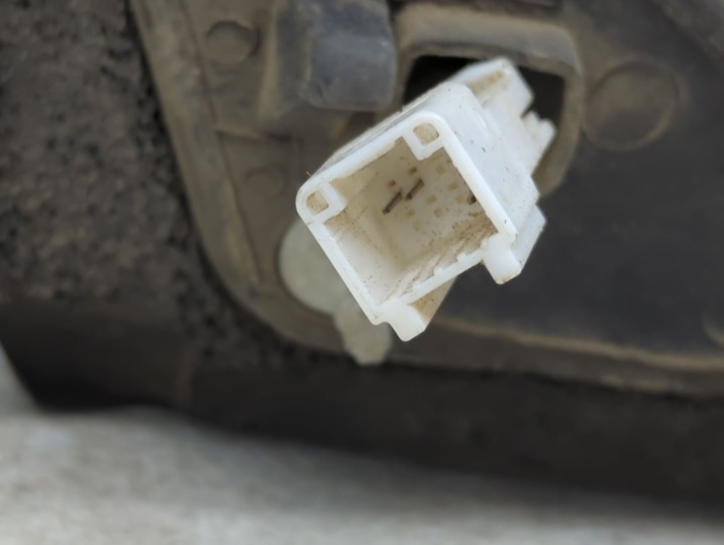 2008-2013 Nissan Altima Driver Side View Mirror - Left Door Mirror OEM Used - Oemusedautoparts1.com