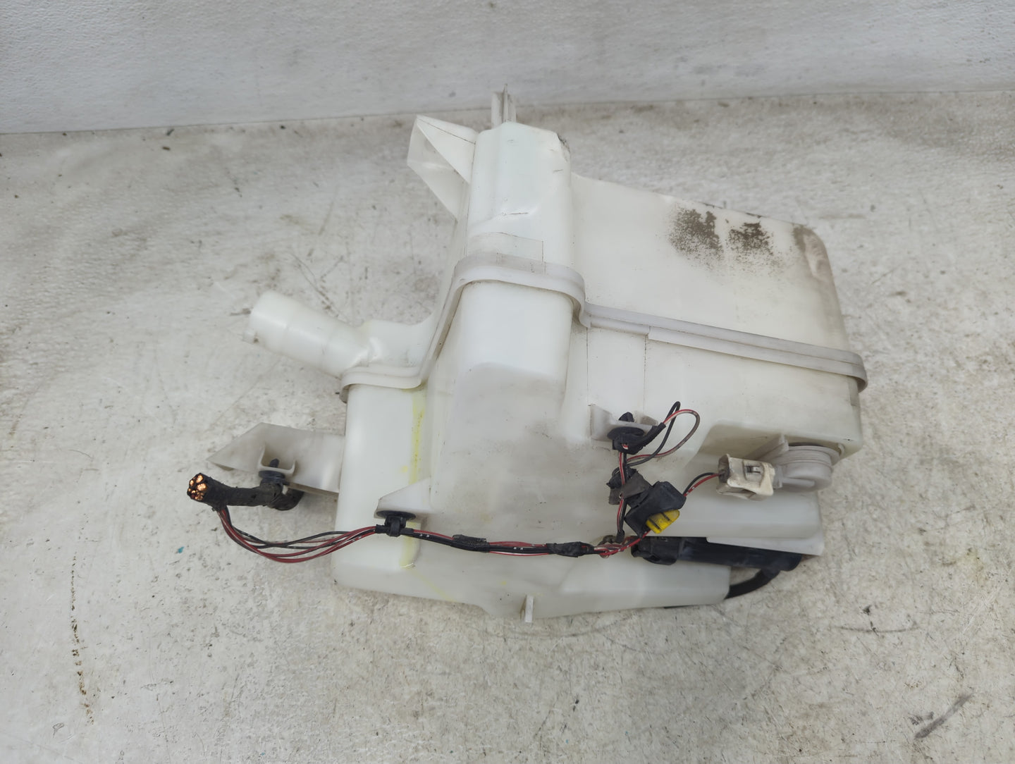 2007-2013 Nissan Altima Windshield Washer Fluid Reservoir Bottle Oem - Oemusedautoparts1.com