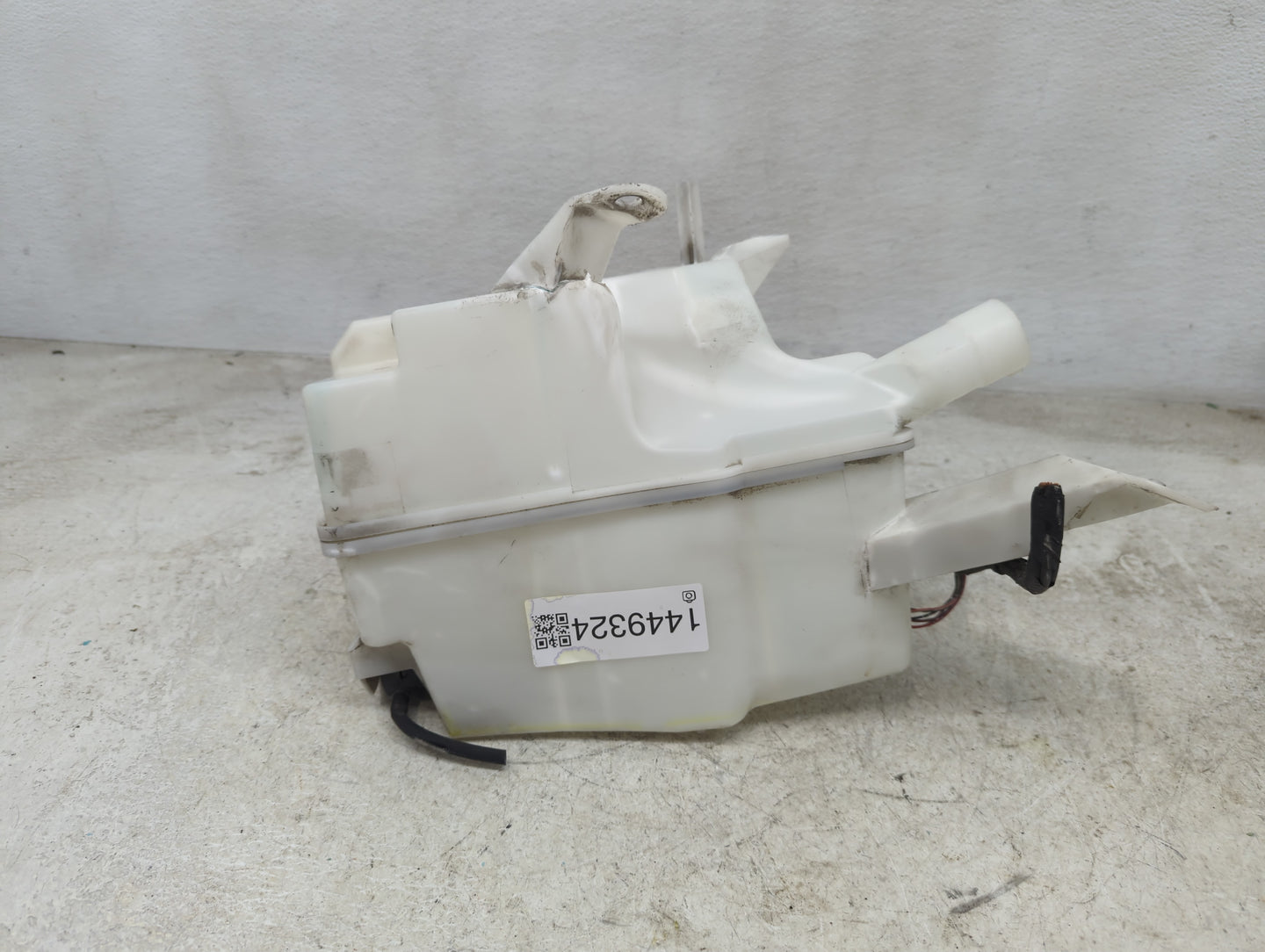 2007-2013 Nissan Altima Windshield Washer Fluid Reservoir Bottle Oem - Oemusedautoparts1.com