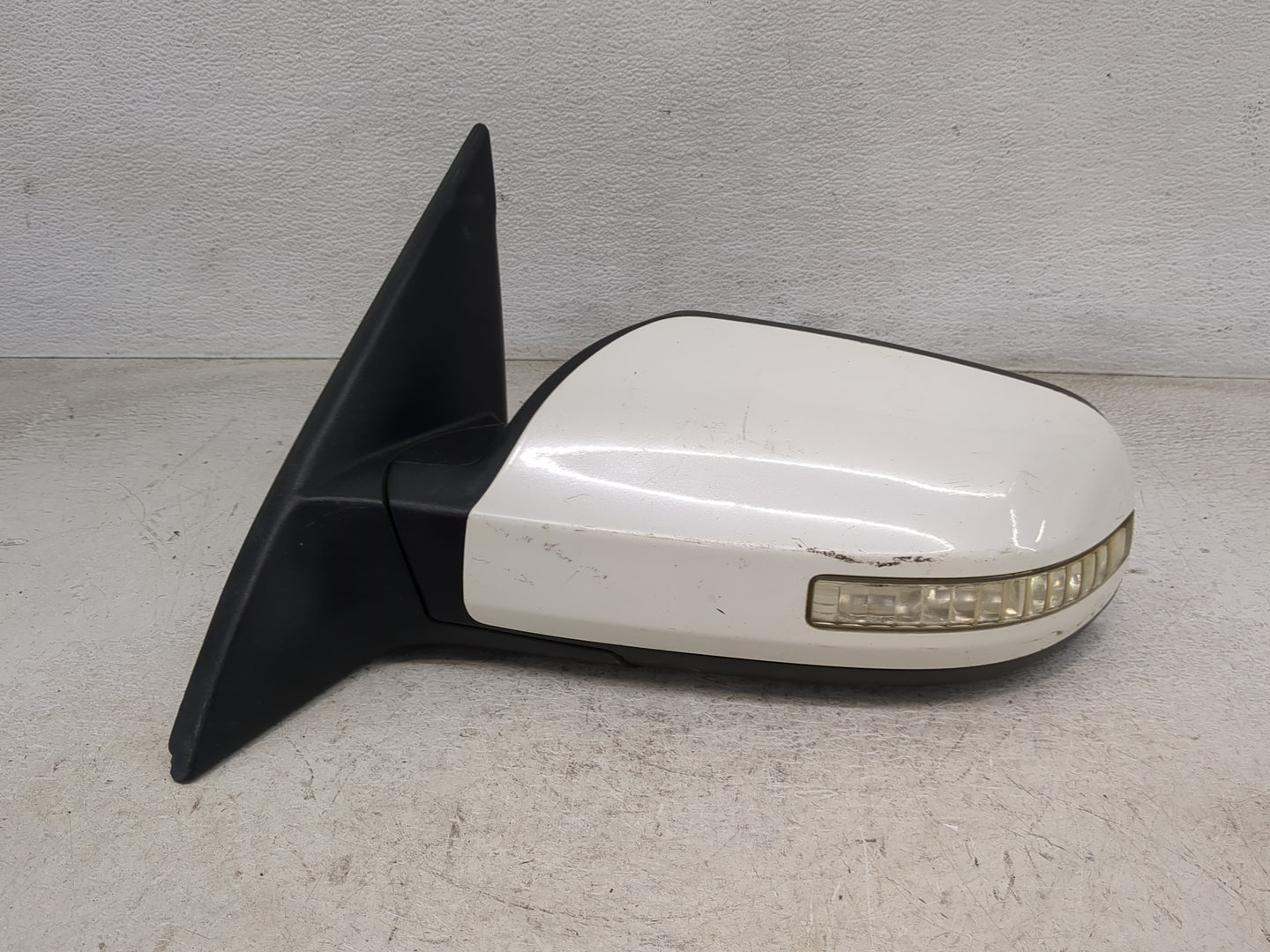 2007-2012 Nissan Altima Driver Side View Mirror - Left Door Mirror OEM Used - Oemusedautoparts1.com