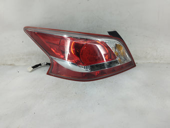 compare product 2010-2013 Nissan Altima Passenger Right Oem Head Light Headlight Lamp 1466197