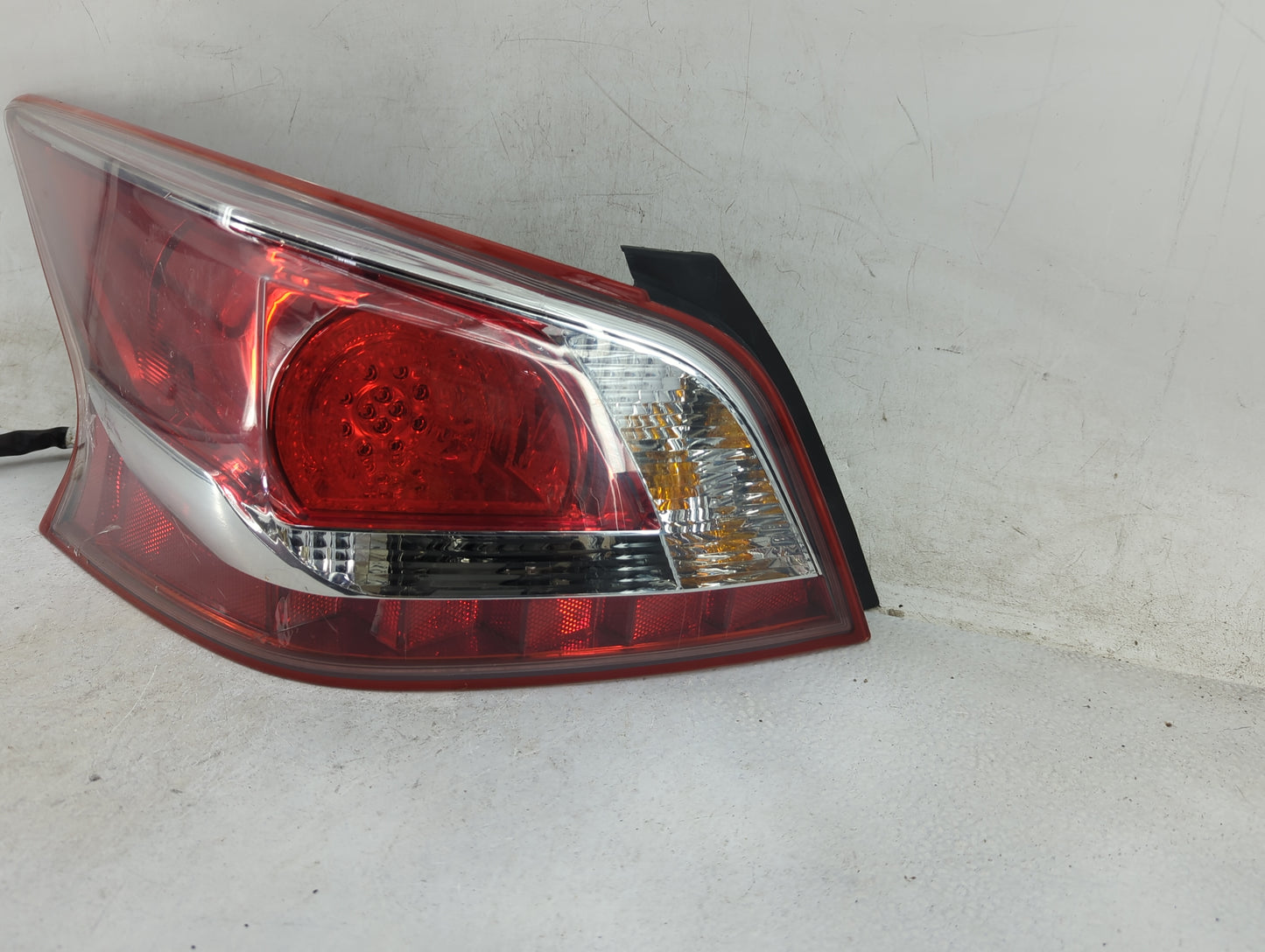 2012 Nissan Altima Tail Light Assembly Driver Left OEM P/N:171 949 457 121 Fits OEM Used Auto Parts - Oemusedautoparts1.com