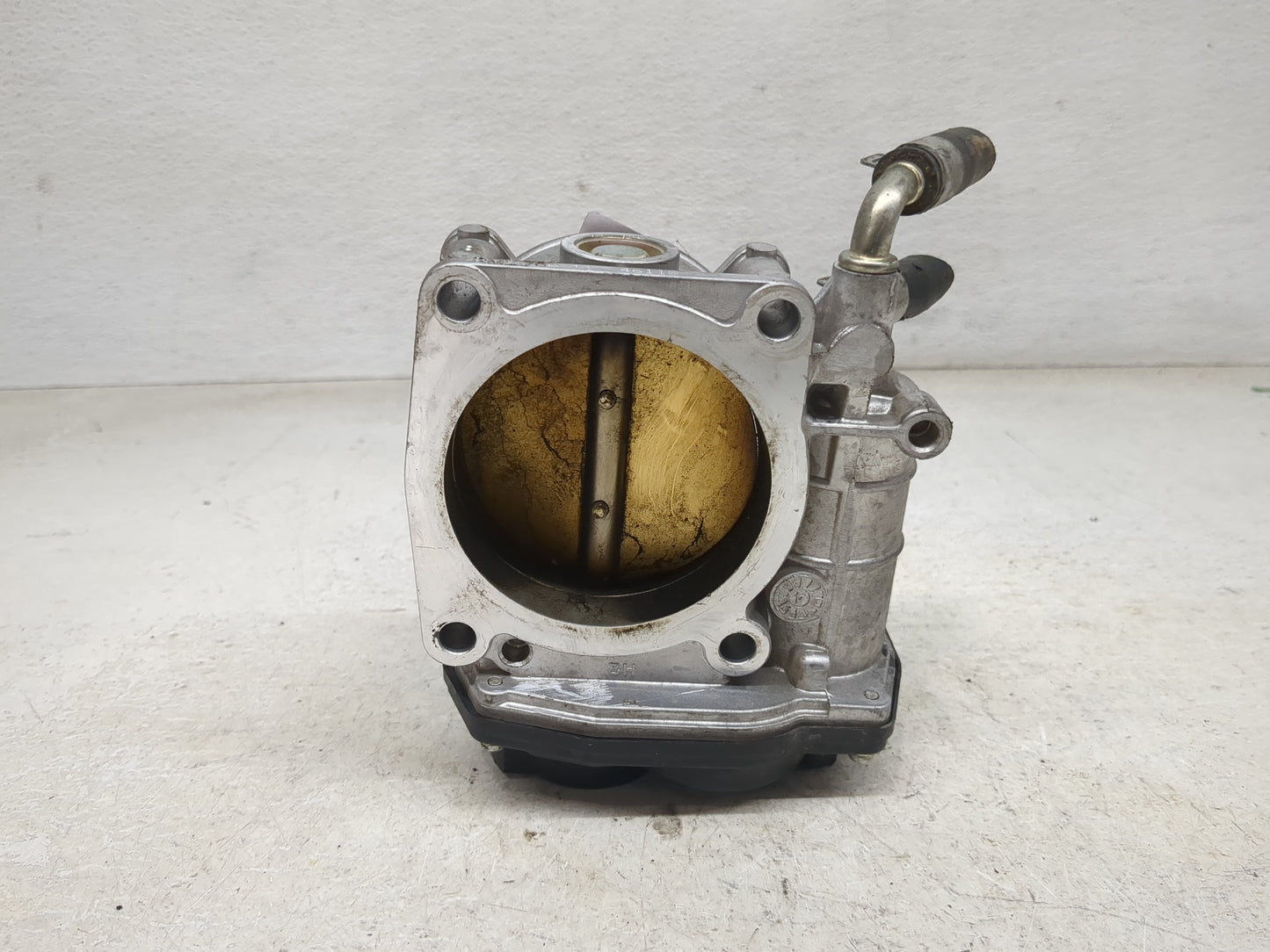 2007-2013 Nissan Altima Throttle Body P/N:SERA526-01 Fits Fits 2007 2008 2009 2010 2011 2012 2013 OEM Used Auto Parts - Oemu