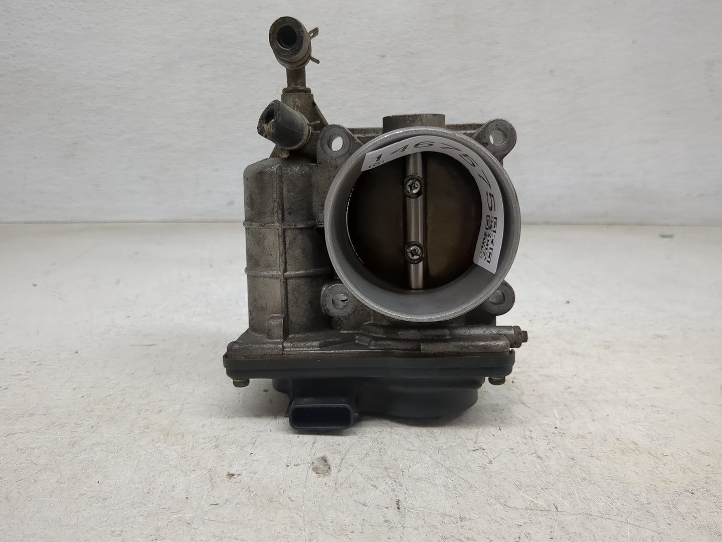 2007-2013 Nissan Altima Throttle Body P/N:SERA526-01 Fits Fits 2007 2008 2009 2010 2011 2012 2013 OEM Used Auto Parts - Oemu