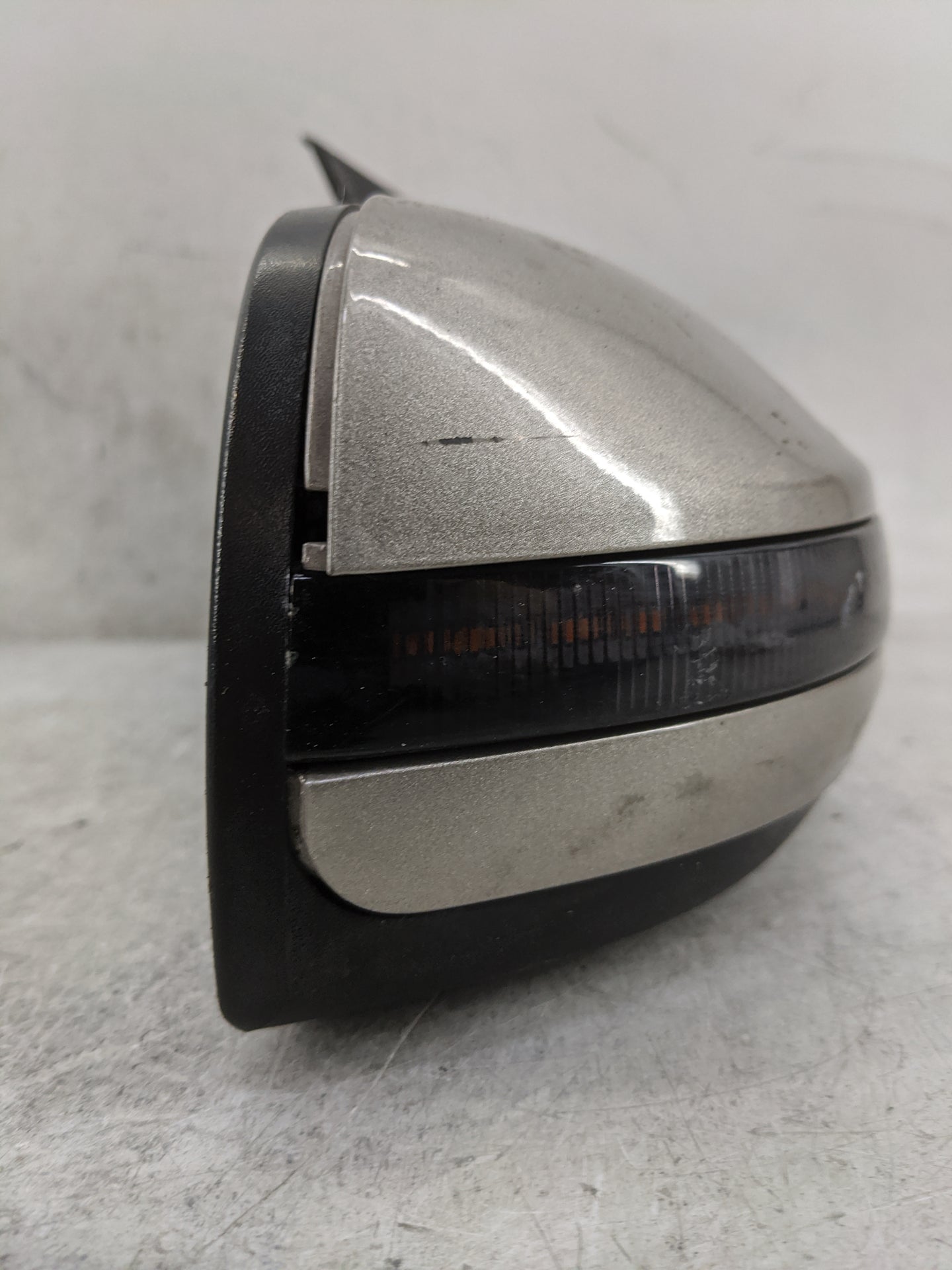 2010-2012 Nissan Altima Passenger Side View Mirror - Right Door Mirror OEM Used - Oemusedautoparts1.com
