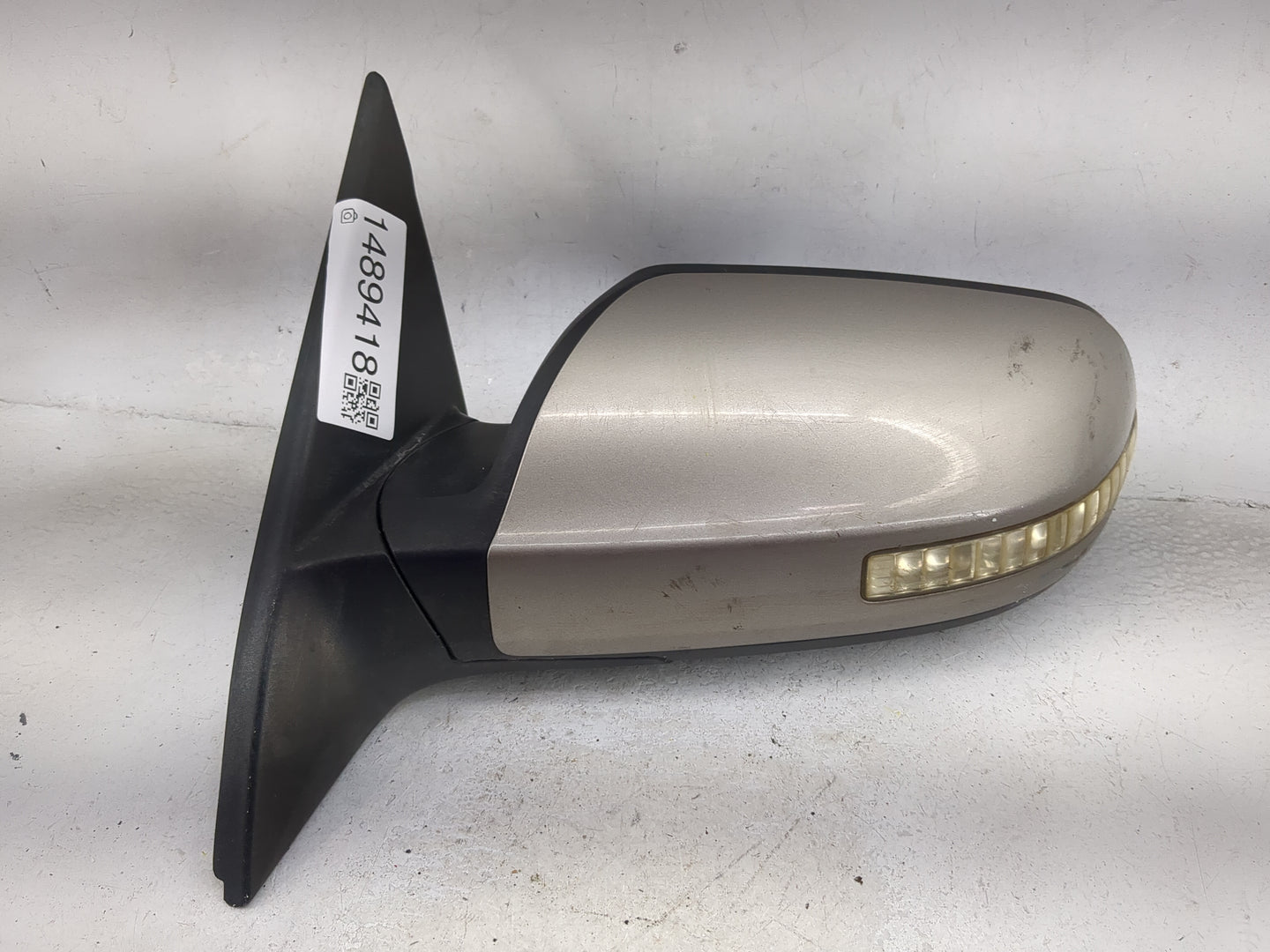 2010-2012 Nissan Altima Driver Side View Mirror - Left Door Mirror OEM Used - Oemusedautoparts1.com