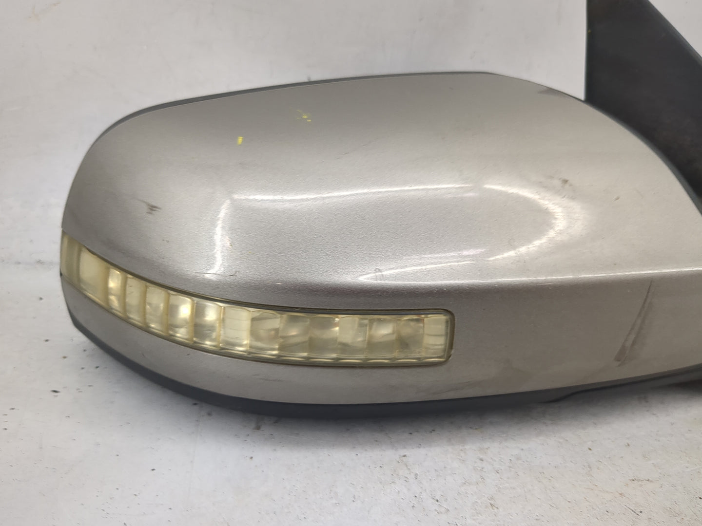 2010-2012 Nissan Altima Passenger Side View Mirror - Right Door Mirror OEM Used - Oemusedautoparts1.com
