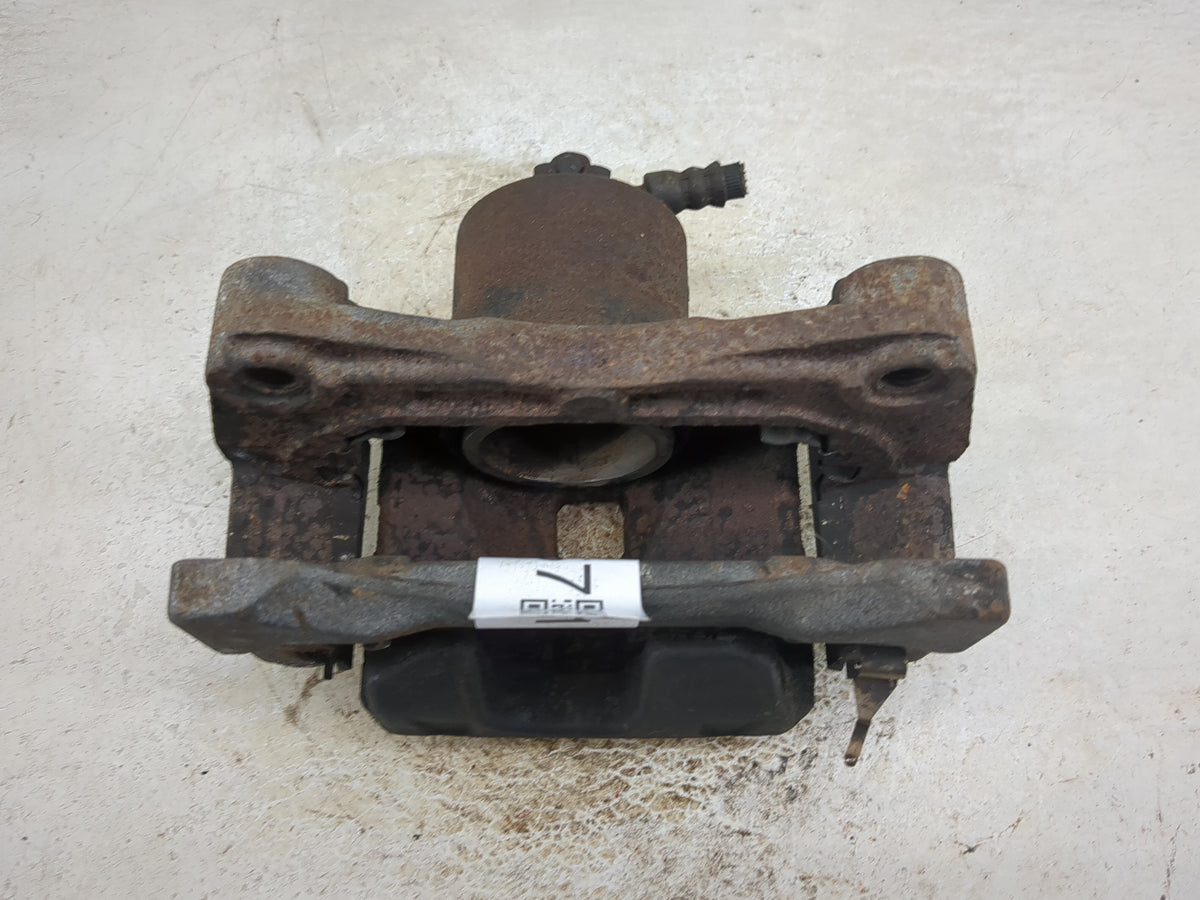 2010-2013 Nissan Altima Front Passenger Right Brake Caliper 1510657 - Oemusedautoparts1.com