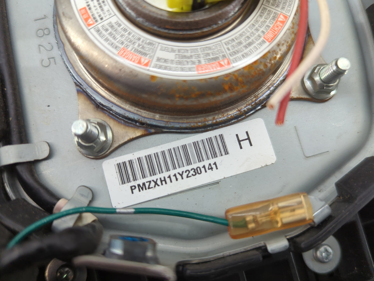2012 Nissan Altima Air Bag Driver Left Steering Wheel Mounted - Oemusedautoparts1.com