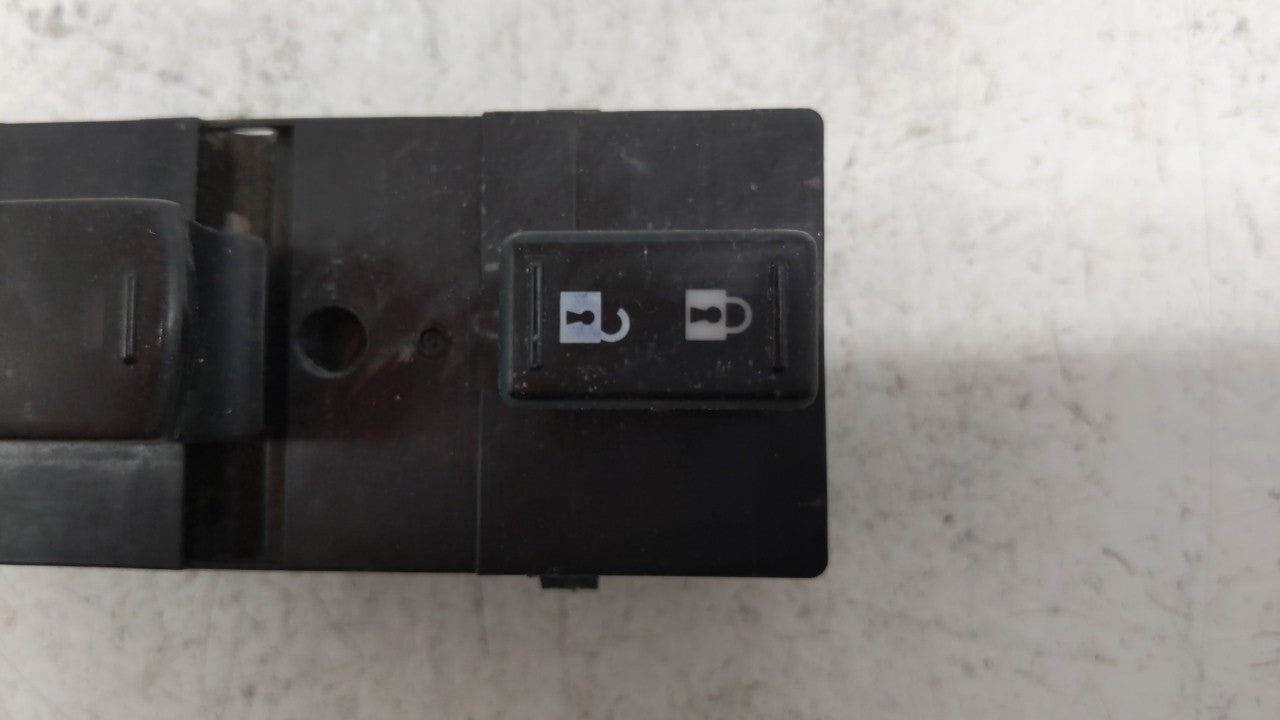 2012 Nissan Altima Passeneger Right Power Window Switch - Oemusedautoparts1.com