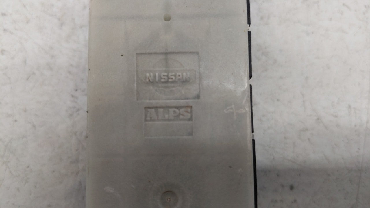 2012 Nissan Altima Passeneger Right Power Window Switch - Oemusedautoparts1.com
