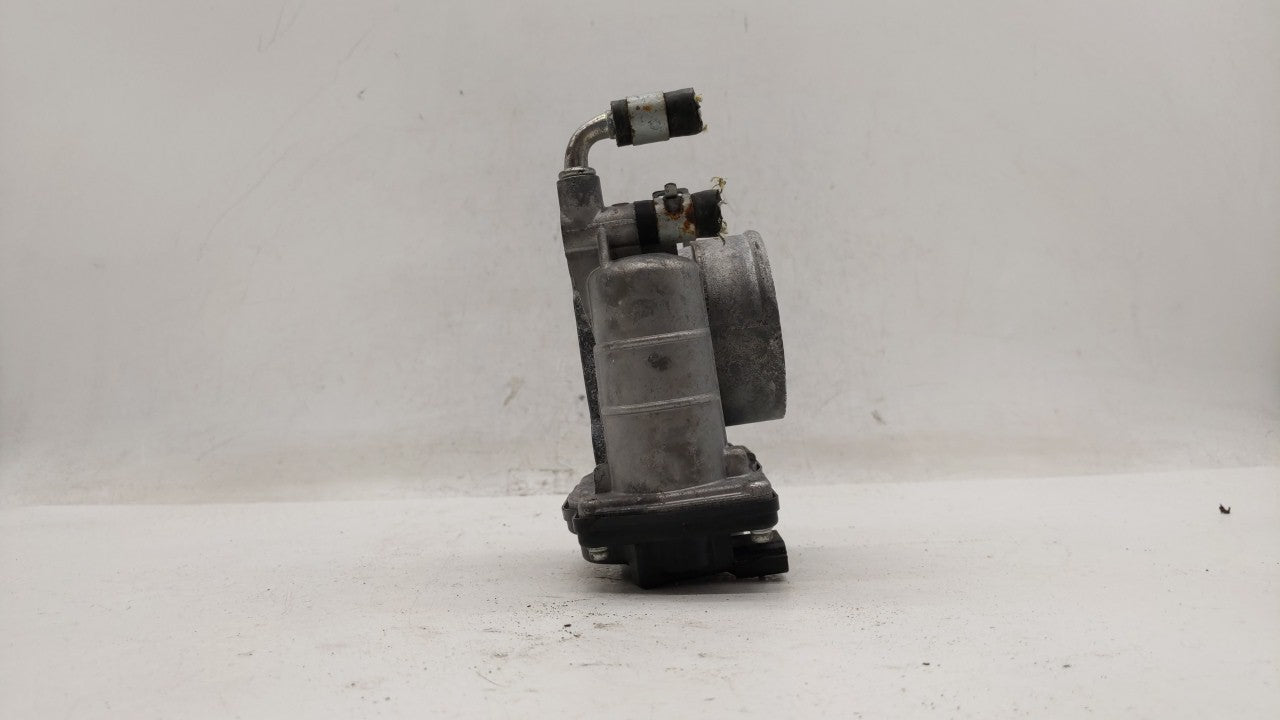 2007-2013 Nissan Altima Throttle Body P/N:RME60-15 Fits Fits 2007 2008 2009 2010 2011 2012 2013 OEM Used Auto Parts - Oemuse