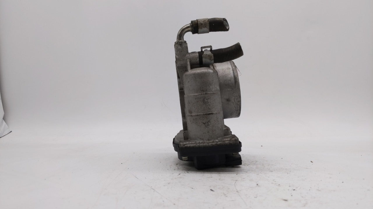2007-2013 Nissan Altima Throttle Body P/N:RME60-15 Fits Fits 2007 2008 2009 2010 2011 2012 2013 OEM Used Auto Parts - Oemuse