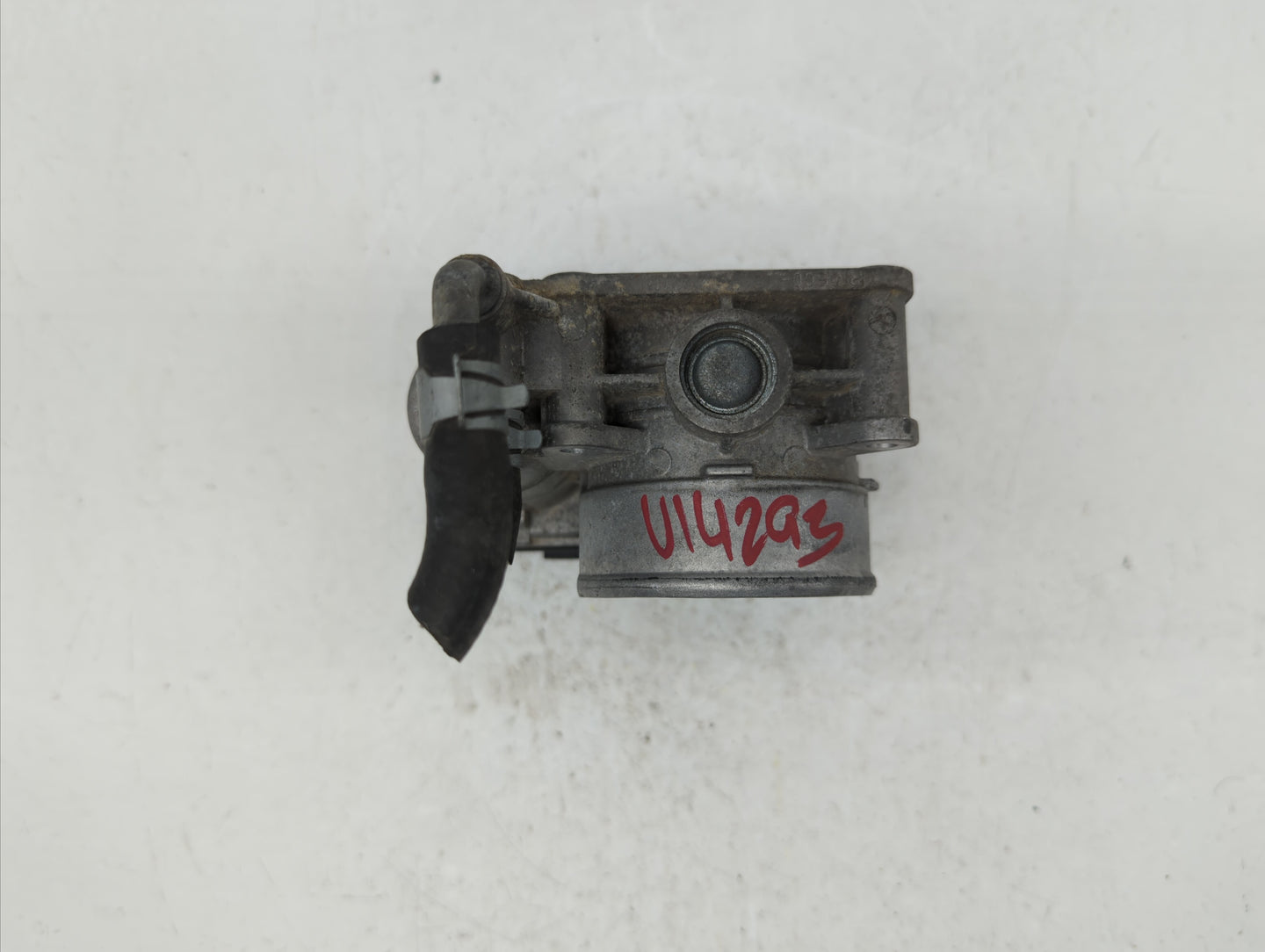 2007-2013 Nissan Altima Throttle Body P/N:RME60-15 Fits Fits 2007 2008 2009 2010 2011 2012 2013 OEM Used Auto Parts - Oemuse