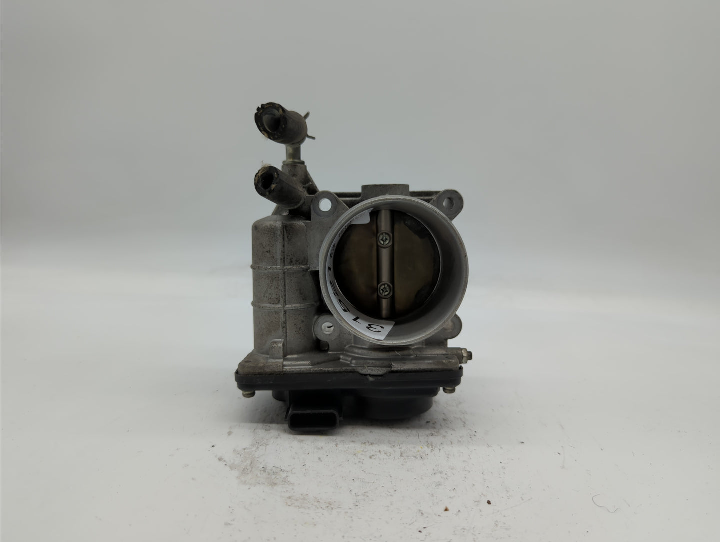 2007-2013 Nissan Altima Throttle Body P/N:RME60-15 Fits Fits 2007 2008 2009 2010 2011 2012 2013 OEM Used Auto Parts - Oemuse