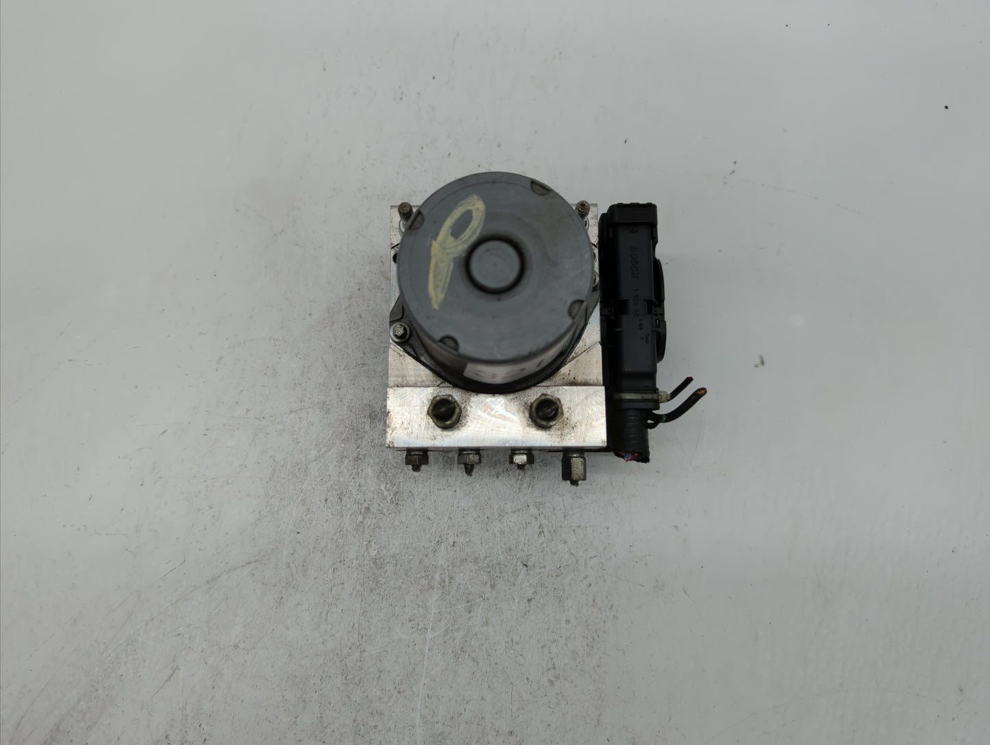 2011-2012 Nissan Altima ABS Pump Control Module Replacement P/N:47660 JA30A 47660 ZX60A Fits Fits 2011 2012 OEM Used Auto Pa