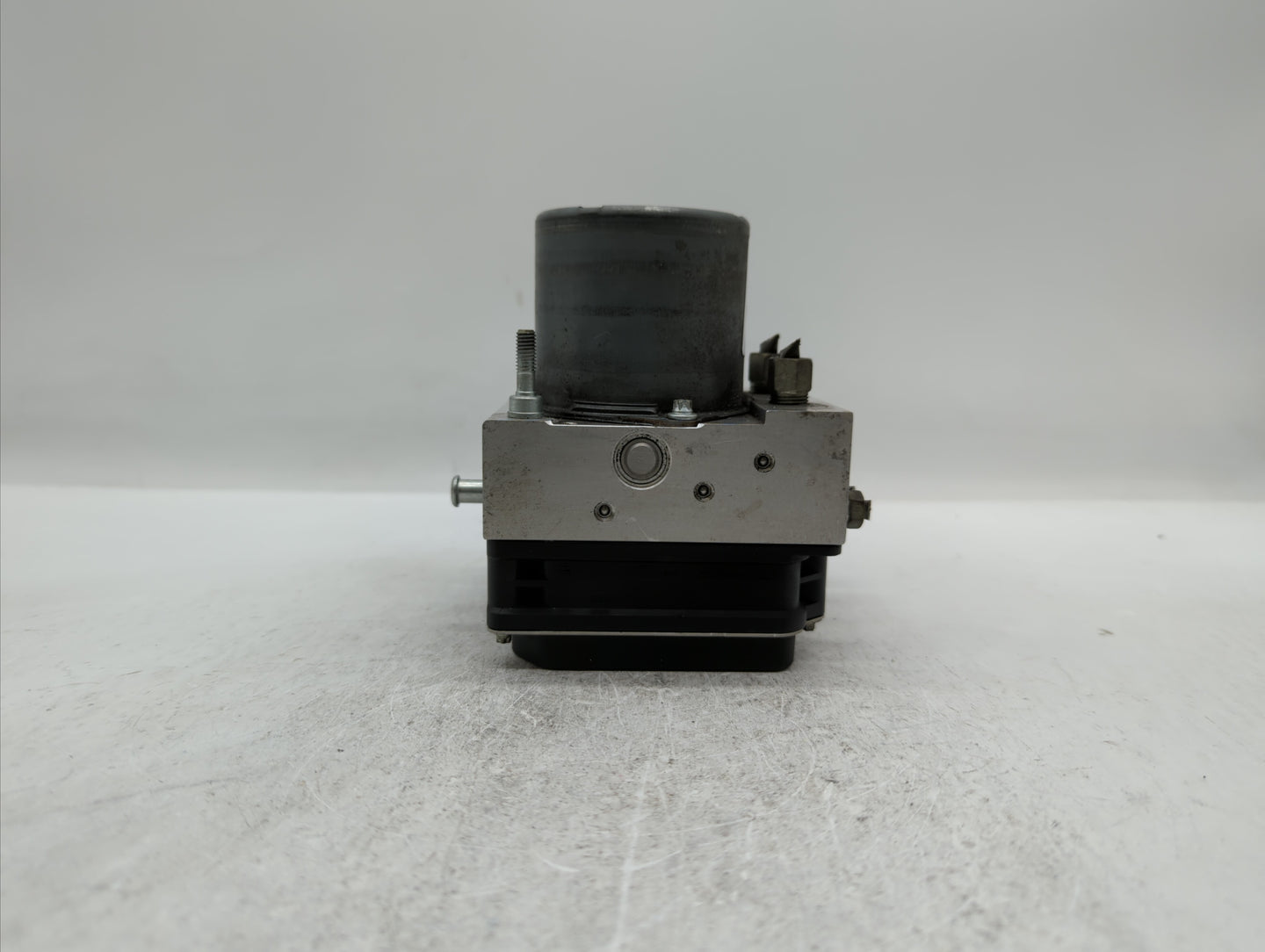 2011-2012 Nissan Altima ABS Pump Control Module Replacement P/N:47660 JA30A 47660 ZX60A Fits Fits 2011 2012 OEM Used Auto Pa