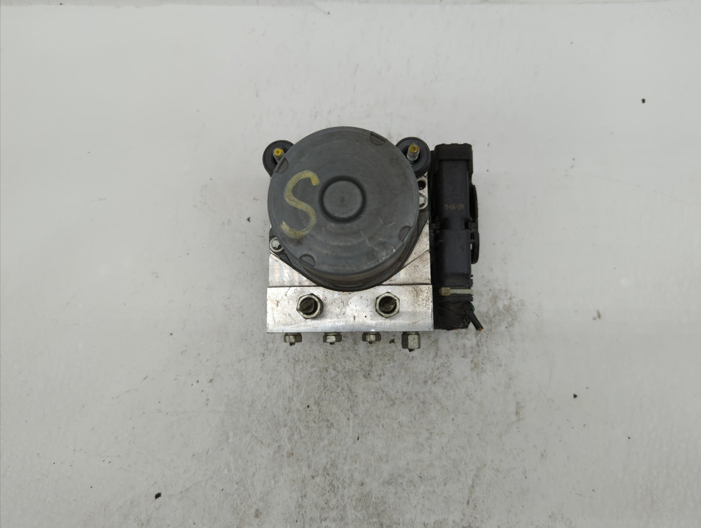 2011-2012 Nissan Altima ABS Pump Control Module Replacement P/N:47660 JA30A 47660 ZX60A Fits Fits 2011 2012 OEM Used Auto Pa