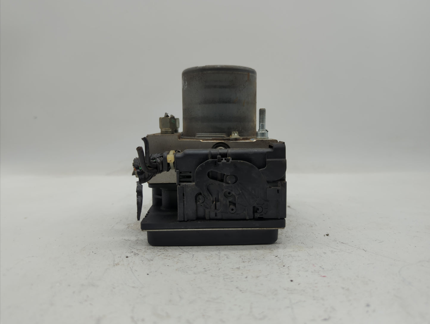 2011-2012 Nissan Altima ABS Pump Control Module Replacement P/N:47660 ZX65A 47660 JA30A, 47660 ZX60A Fits Fits 2011 2012 OEM
