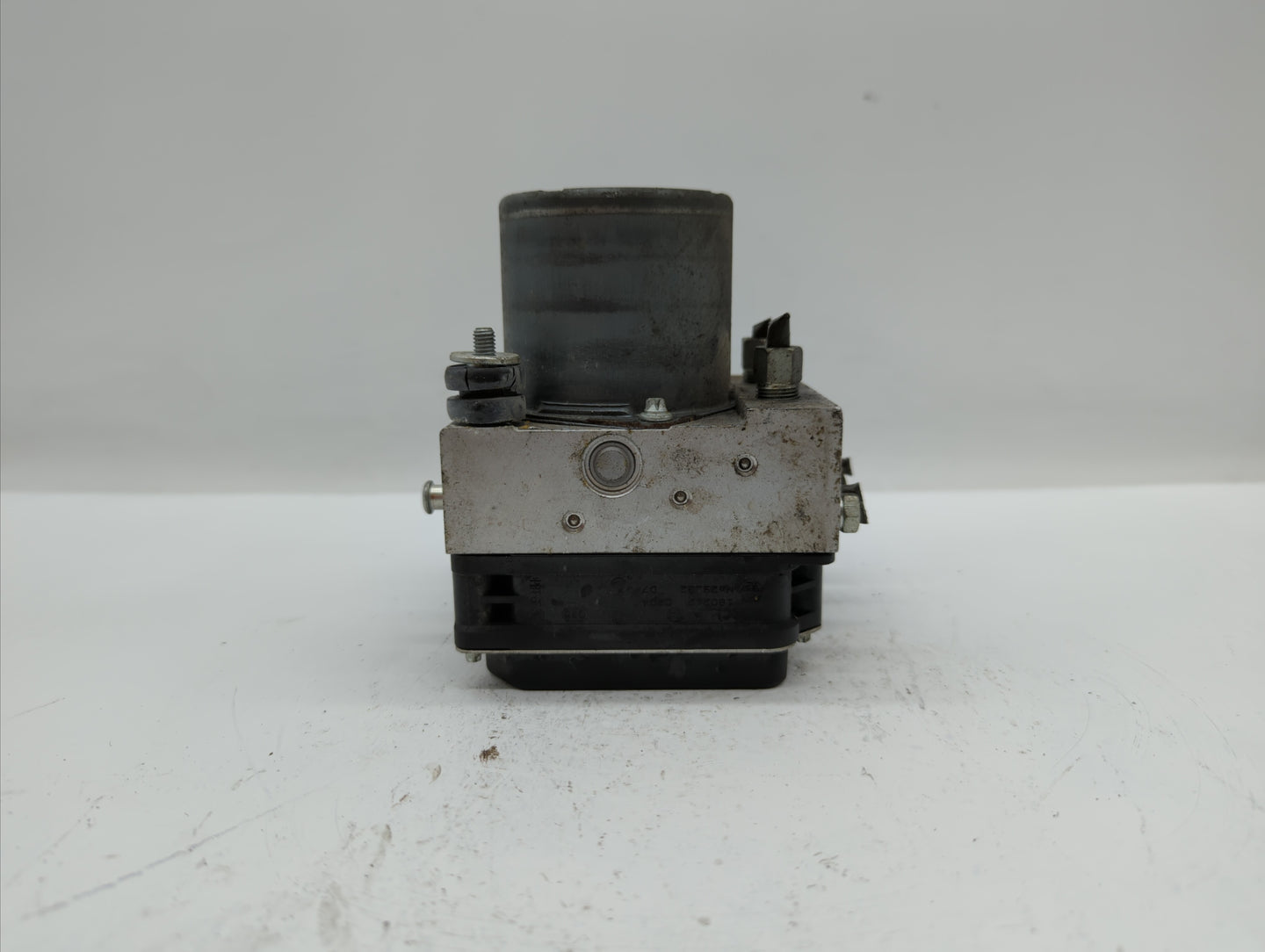 2011-2012 Nissan Altima ABS Pump Control Module Replacement P/N:47660 ZX65A 47660 JA30A, 47660 ZX60A Fits Fits 2011 2012 OEM