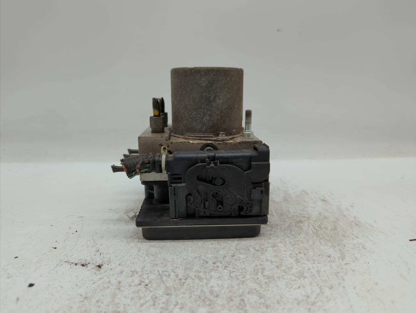 2011-2012 Nissan Altima ABS Pump Control Module Replacement P/N:265 251 446 AC Fits Fits 2011 2012 OEM Used Auto Parts - Oem