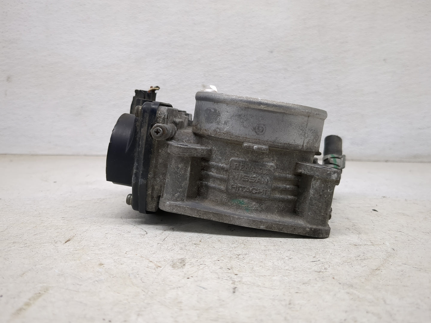 2007-2014 Nissan Altima Throttle Body P/N:SERA526-01 Fits Fits 2007 2008 2009 2010 2011 2012 2013 2014 OEM Used Auto Parts -