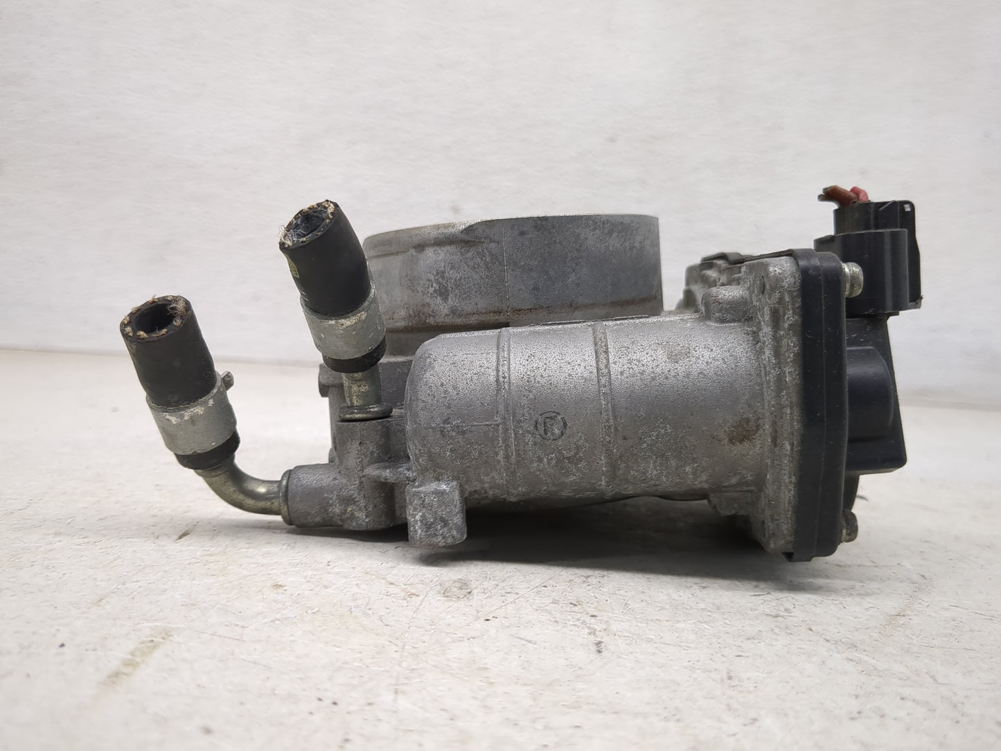 2007-2014 Nissan Altima Throttle Body P/N:SERA526-01 Fits Fits 2007 2008 2009 2010 2011 2012 2013 2014 OEM Used Auto Parts -