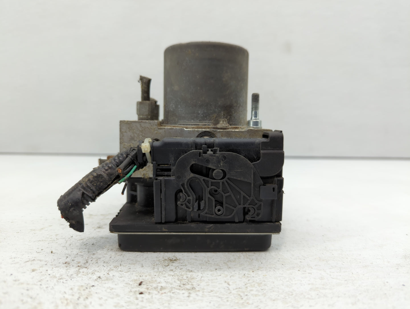 2011-2012 Nissan Altima ABS Pump Control Module Replacement P/N:47630 ZX6LA Fits Fits 2011 2012 OEM Used Auto Parts - Oemuse