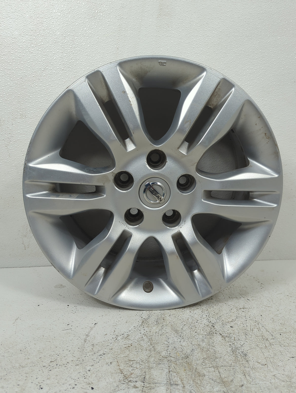 2012 Nissan Altima Oem Wheel Rim 5039369 - Oemusedautoparts1.com