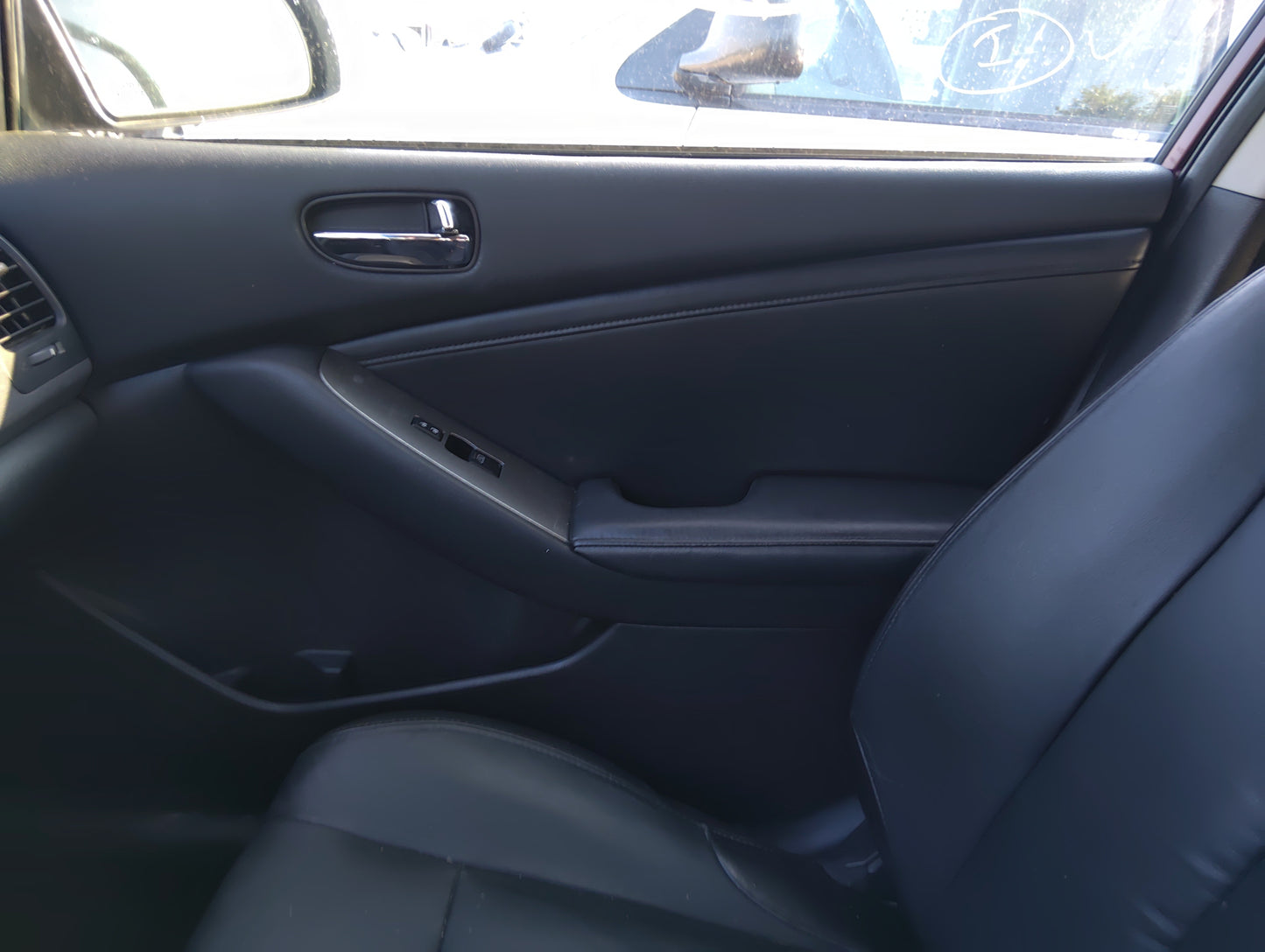 2012 Nissan Altima Front Right Passenger Interior Door Panel Trim - Oemusedautoparts1.com