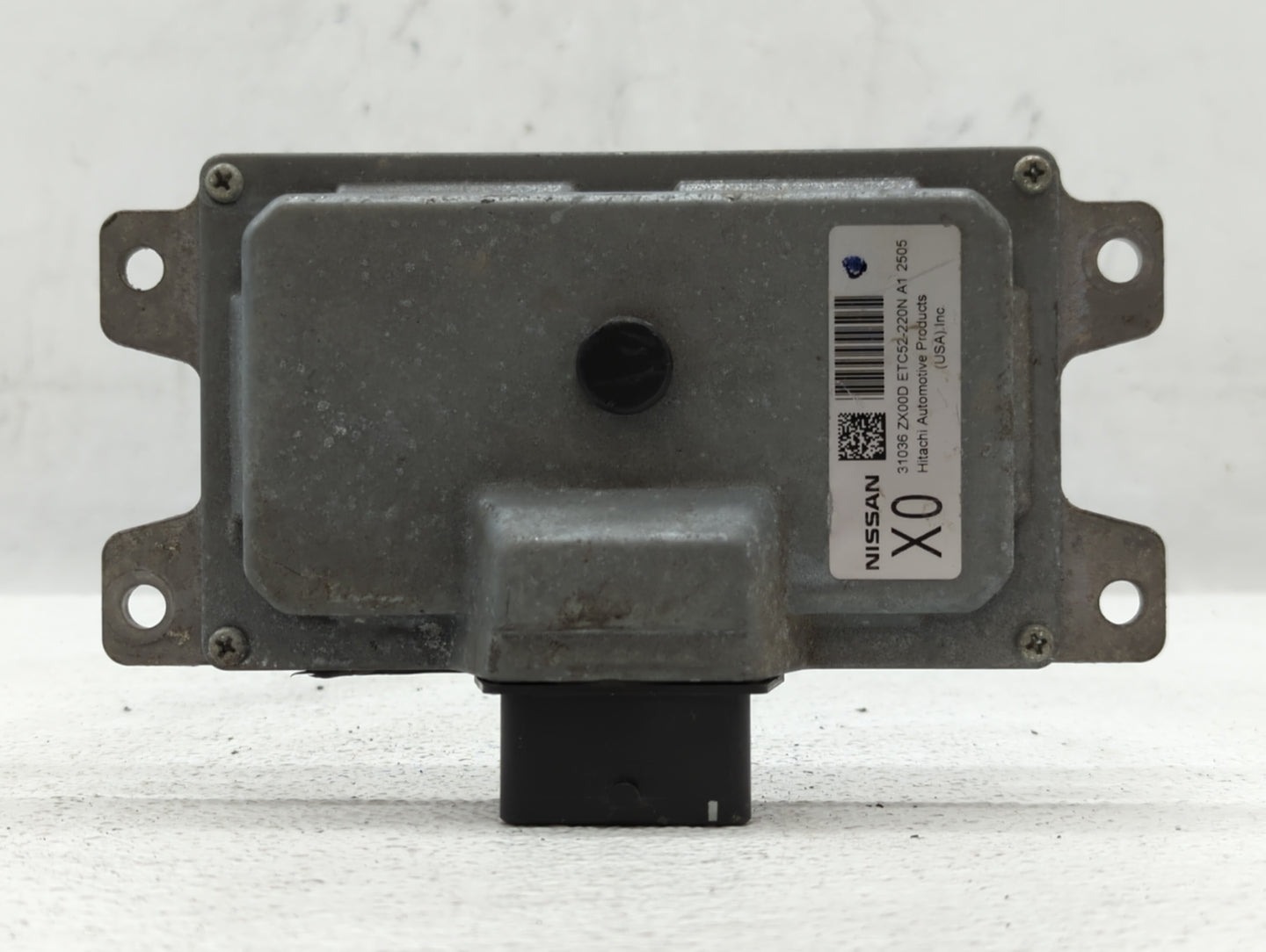 2010-2012 Nissan Altima Chassis Control Module Ccm Bcm Body Control - Oemusedautoparts1.com