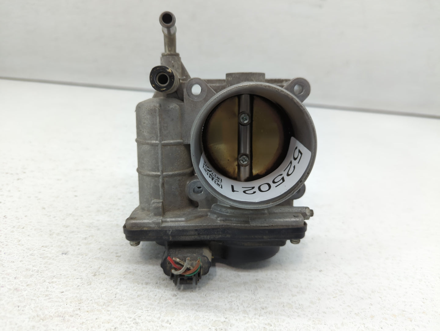 2007-2013 Nissan Altima Throttle Body P/N:526-01 Fits Fits 2007 2008 2009 2010 2011 2012 2013 OEM Used Auto Parts - Oemuseda