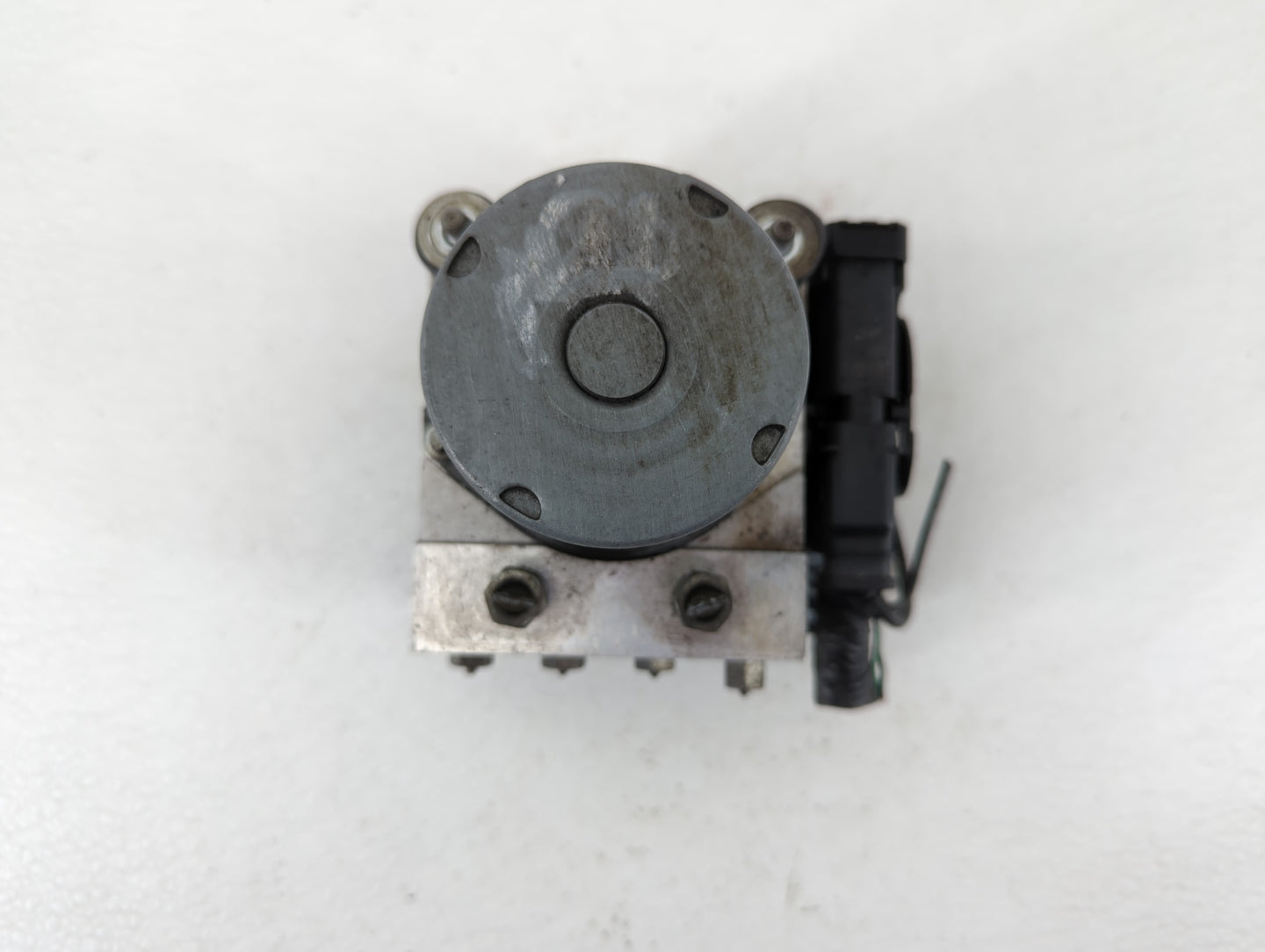 2011-2012 Nissan Altima ABS Pump Control Module Replacement P/N:47660 ZX65A Fits Fits 2011 2012 OEM Used Auto Parts - Oemuse