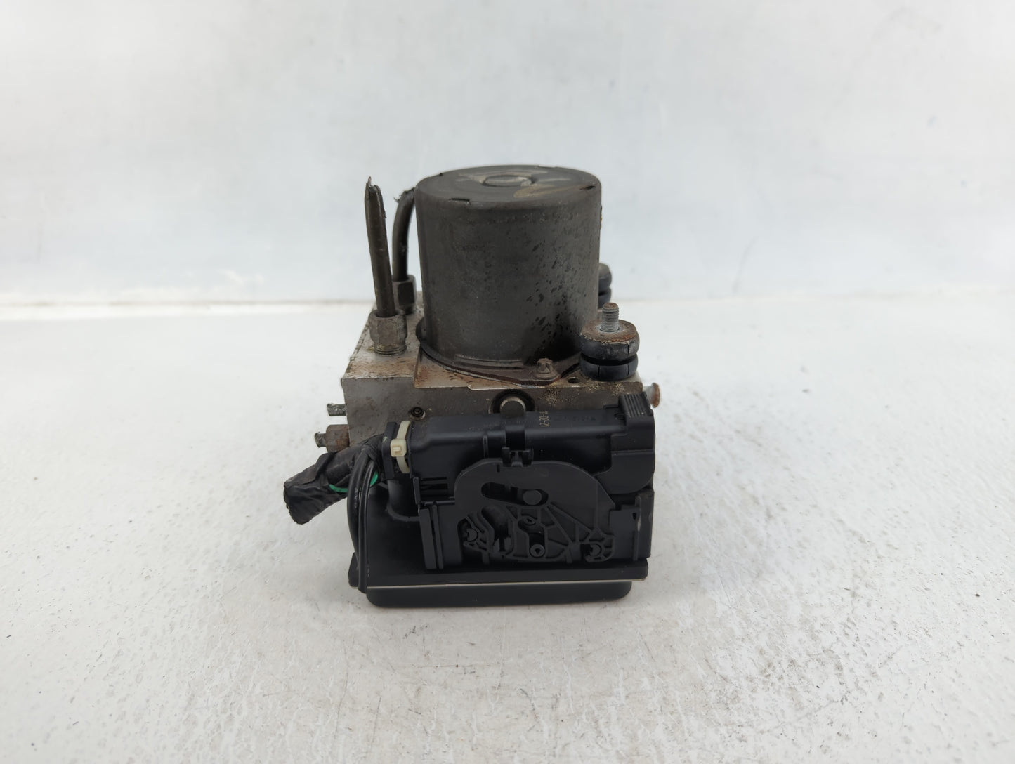 2011-2012 Nissan Altima ABS Pump Control Module Replacement P/N:47660 ZX65A Fits Fits 2011 2012 OEM Used Auto Parts - Oemuse
