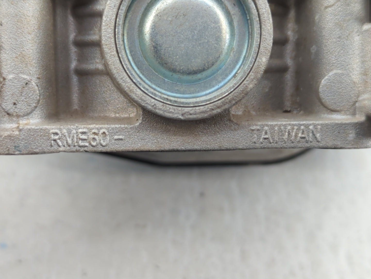 2007-2013 Nissan Altima Throttle Body P/N:RME60 Fits Fits 2007 2008 2009 2010 2011 2012 2013 OEM Used Auto Parts - Oemusedau