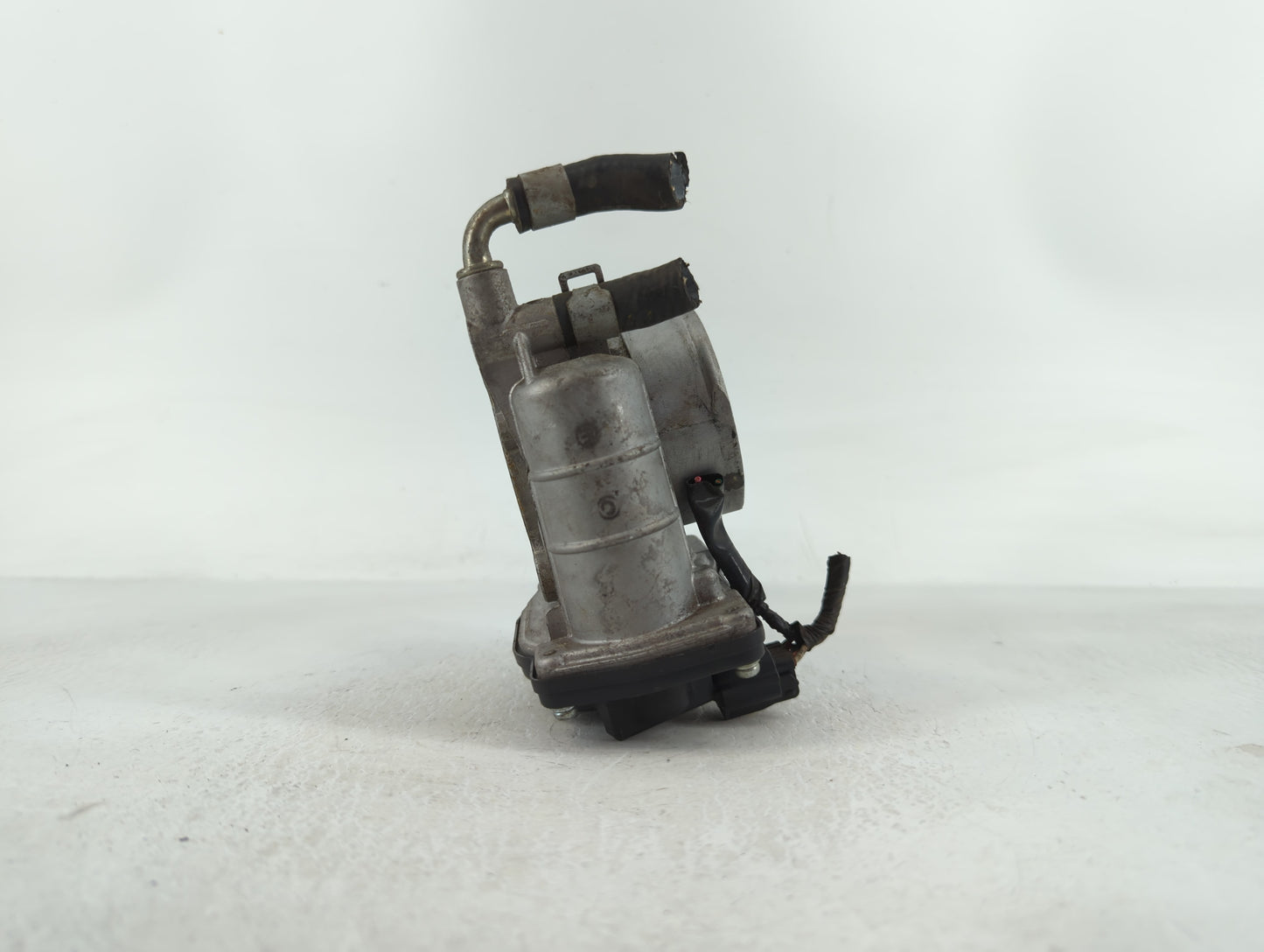 2007-2013 Nissan Altima Throttle Body P/N:K 1Z14 3 526-01 Fits Fits 2007 2008 2009 2010 2011 2012 2013 OEM Used Auto Parts -