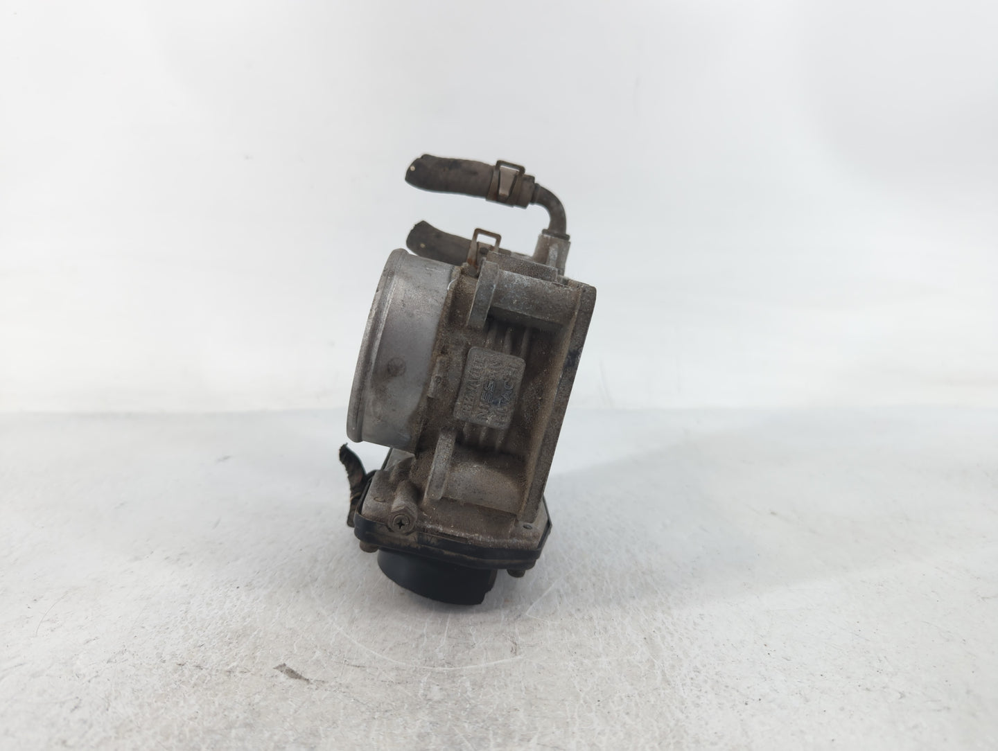 2007-2013 Nissan Altima Throttle Body P/N:K1Z27 526-01 Fits Fits 2007 2008 2009 2010 2011 2012 2013 OEM Used Auto Parts - Oe