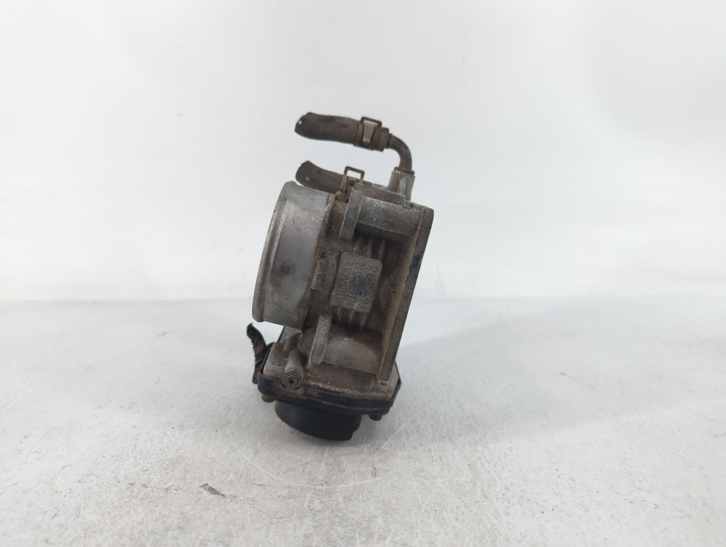 2007-2013 Nissan Altima Throttle Body P/N:K1Z27 526-01 Fits Fits 2007 2008 2009 2010 2011 2012 2013 OEM Used Auto Parts - Oe