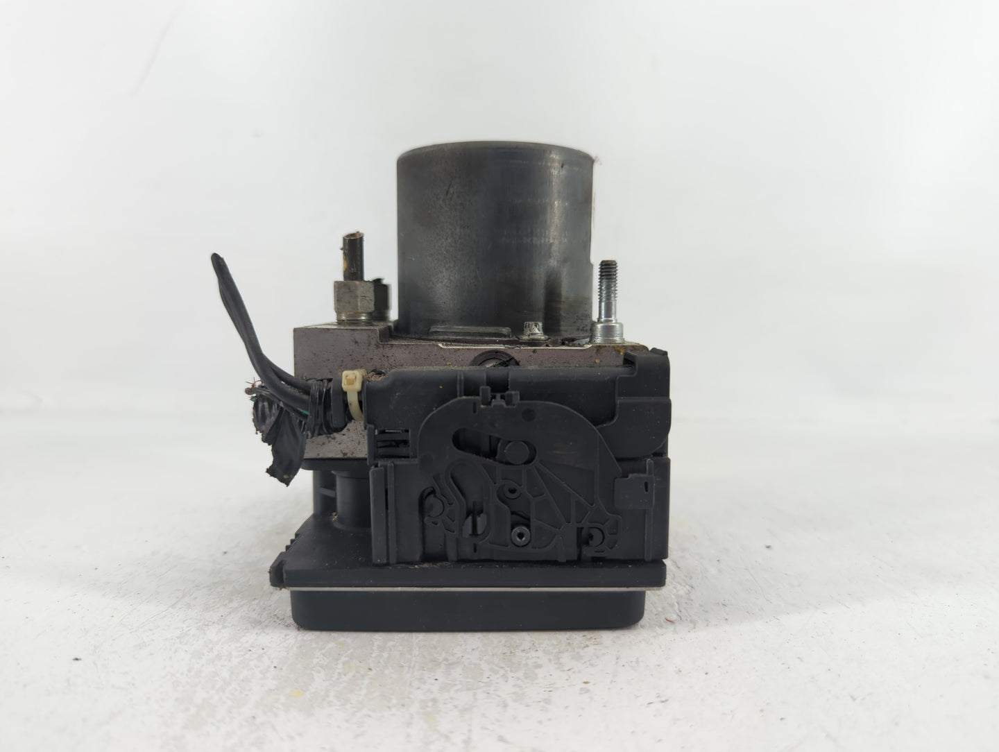 2011-2012 Nissan Altima ABS Pump Control Module Replacement P/N:47660 ZY65A Fits Fits 2011 2012 OEM Used Auto Parts - Oemuse