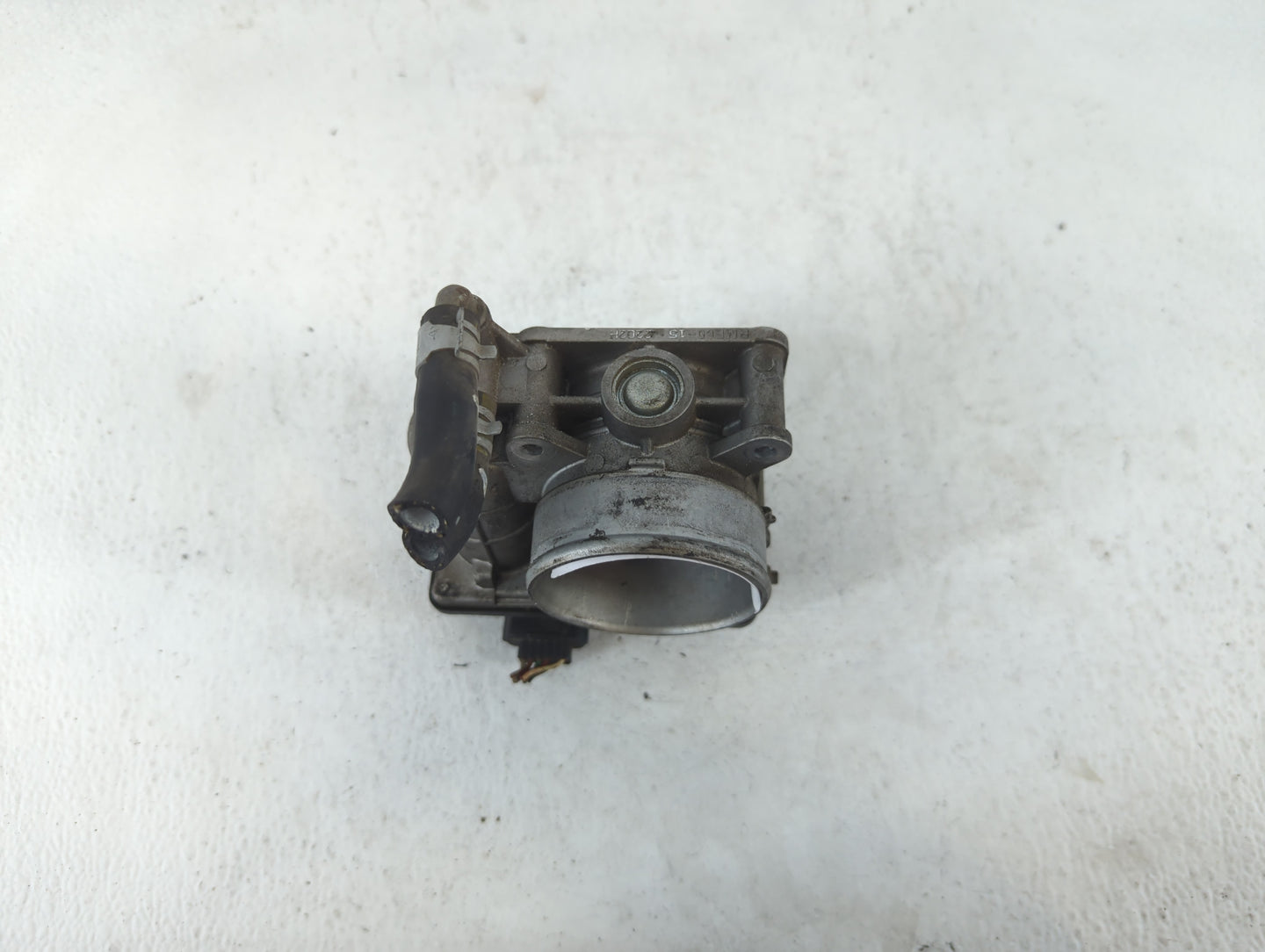 2007-2013 Nissan Altima Throttle Body P/N:RME60-15 2202H Fits Fits 2007 2008 2009 2010 2011 2012 2013 OEM Used Auto Parts - 